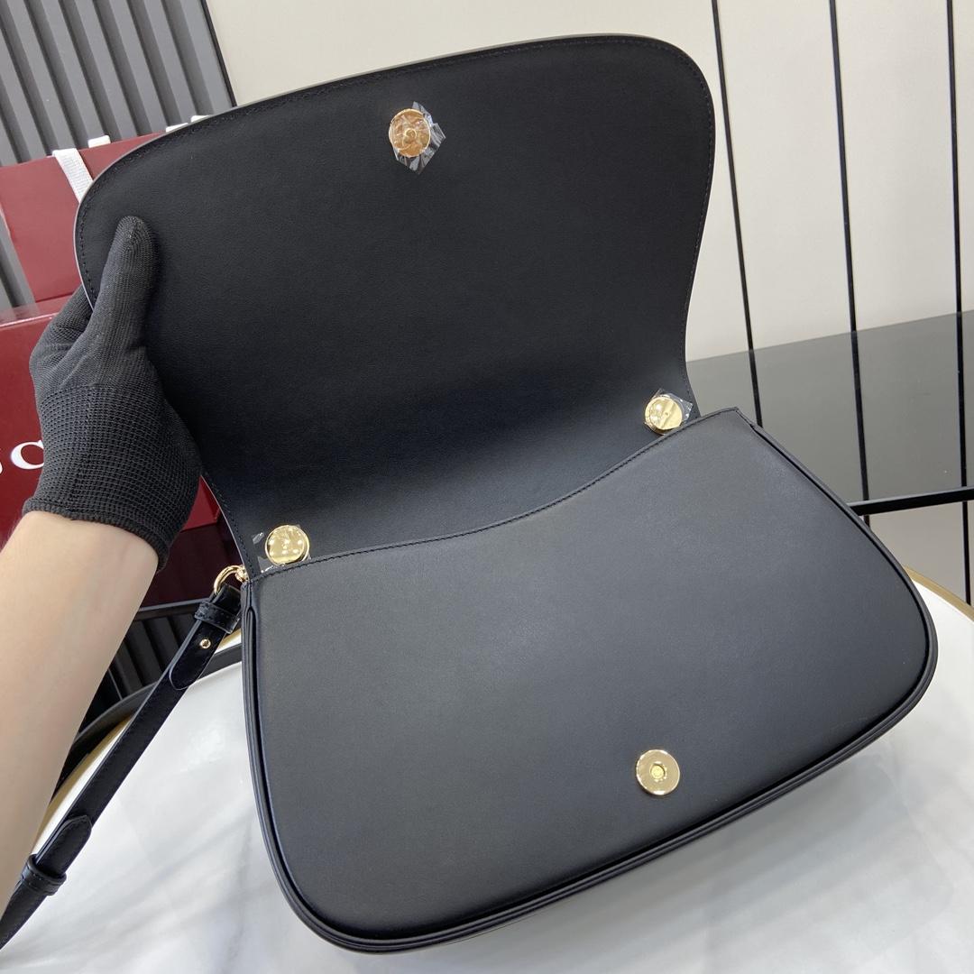 Gucci Blondie Medium Top Handle Bag - DopestKickz