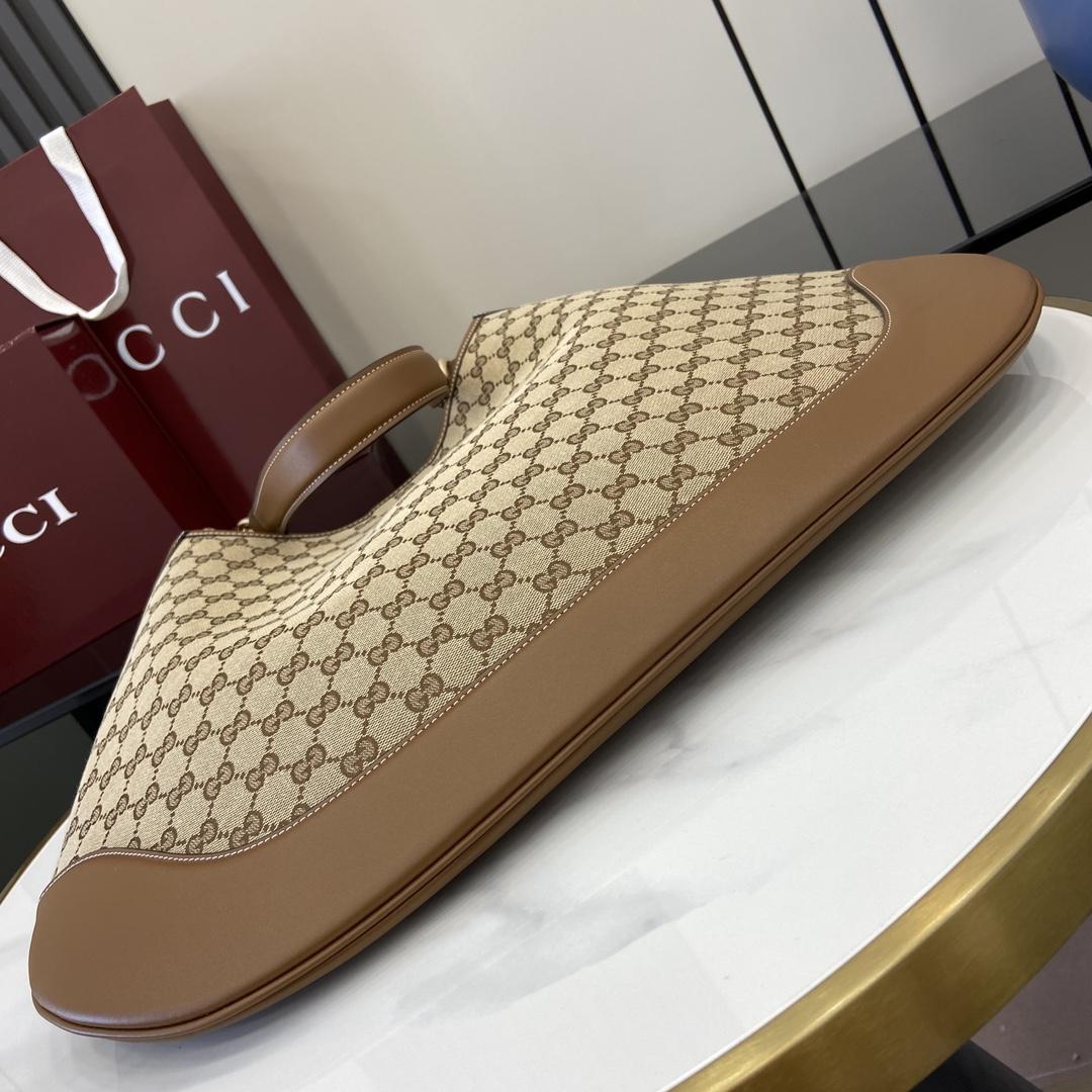Gucci B Medium Shoulder Bag - DopestKickz