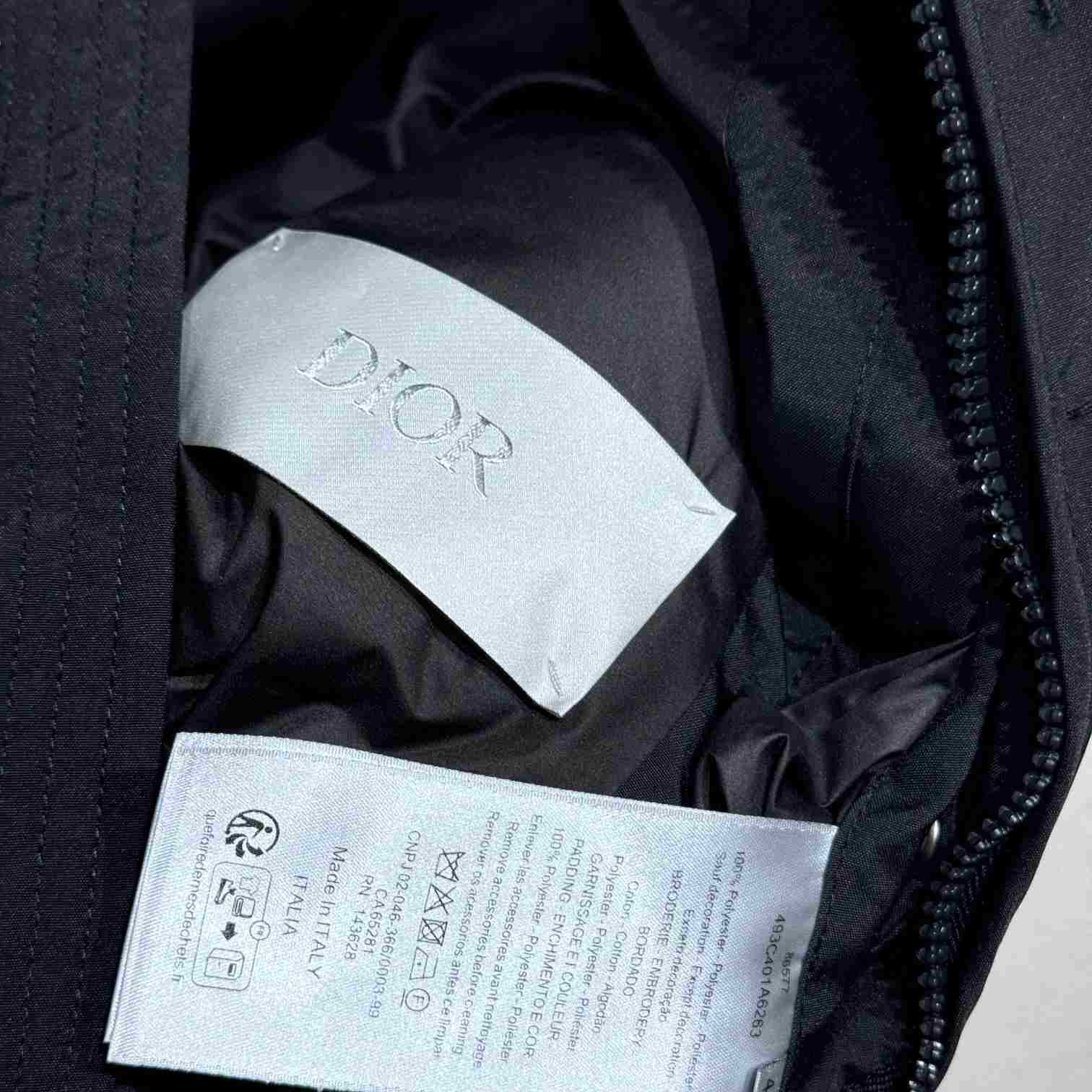 Dior AND LEWIS HAMILTON Puffer Jacket With Removable Sleeves  - DopestKickz