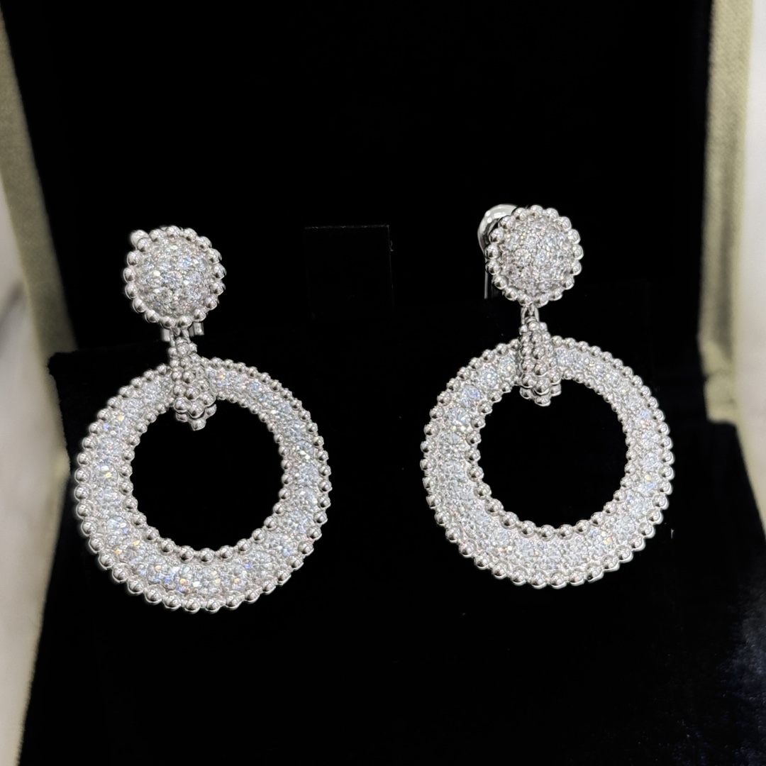 Van Cleef & Arpels Earrings - DopestKickz