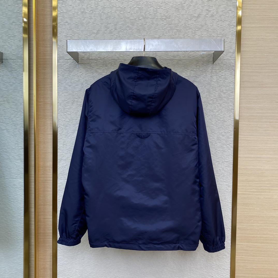 Louis Vuitton Reverse Windbreaker - DopestKickz