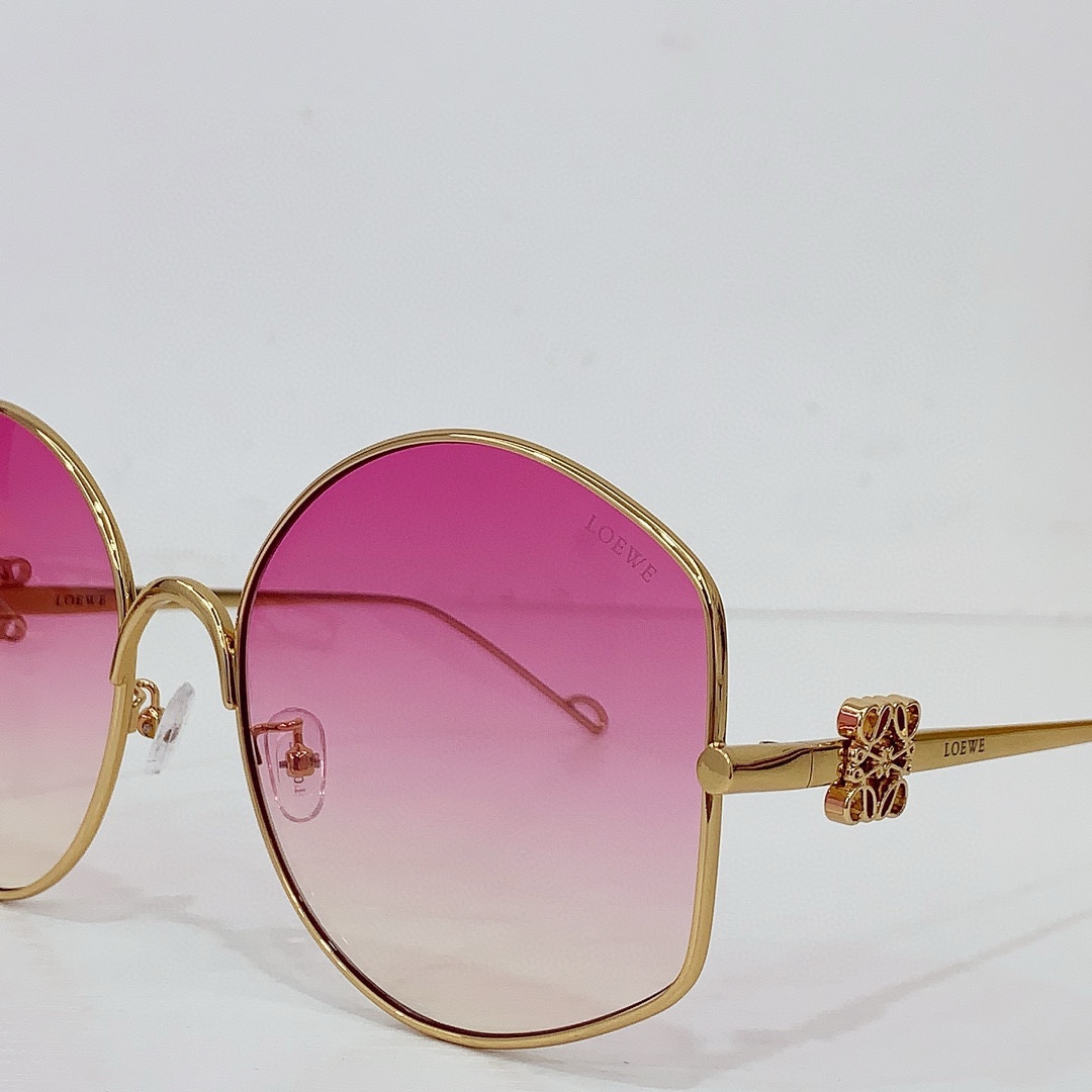 Loewe LW40109U Sunglasses  - DopestKickz
