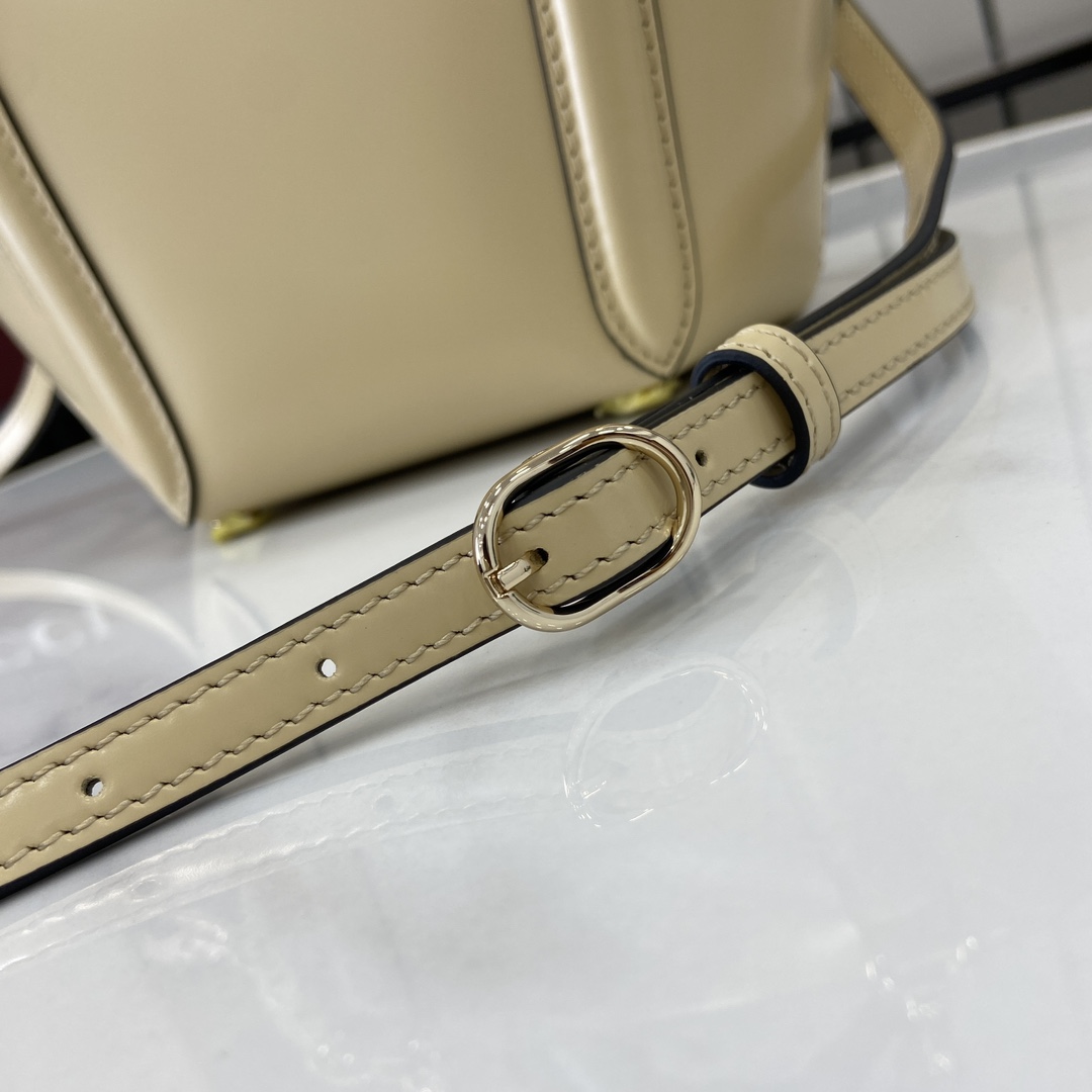 Gucci Mini Bamboo Top Handle Tote Bag - DopestKickz