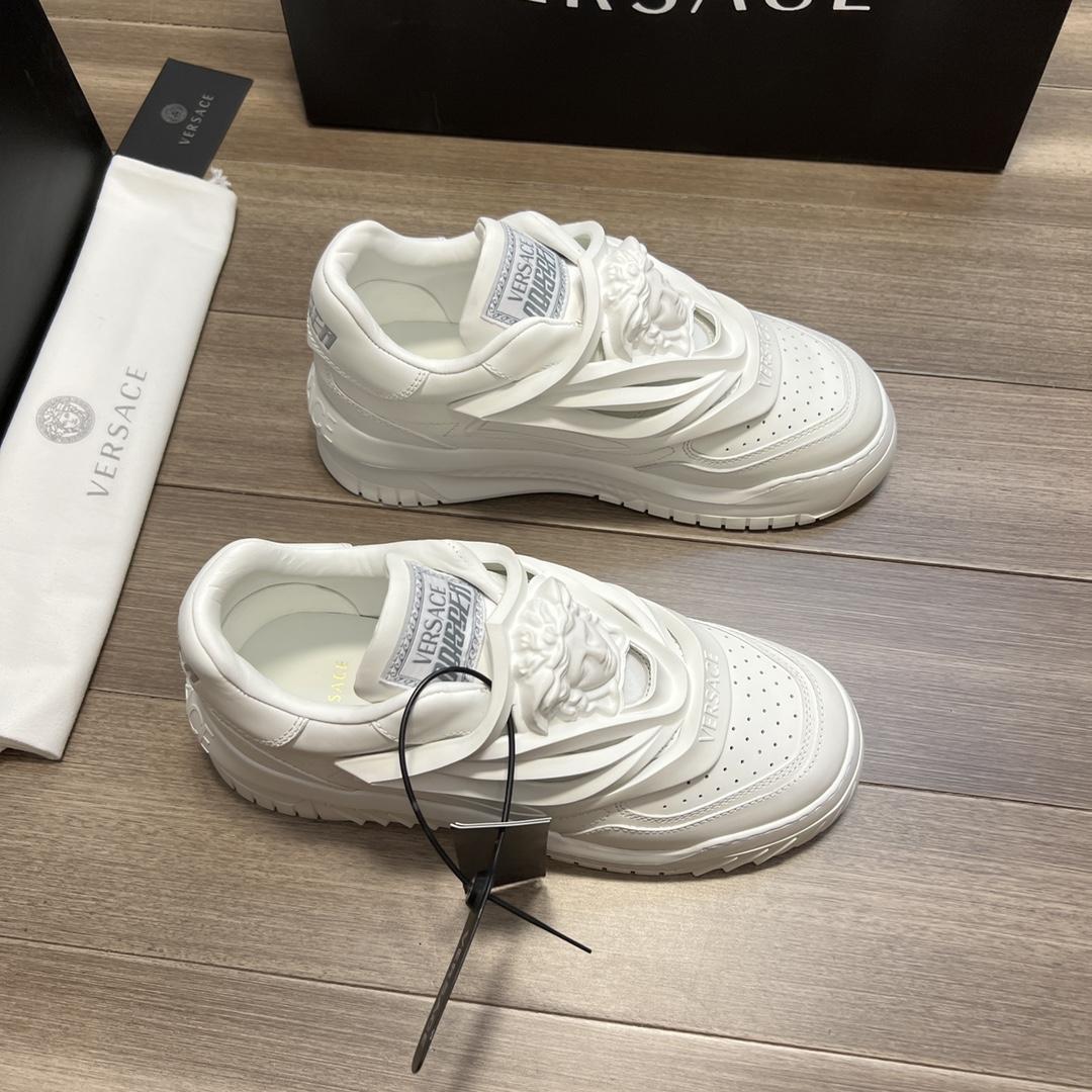 Versace Low-top Sneakers - DopestKickz