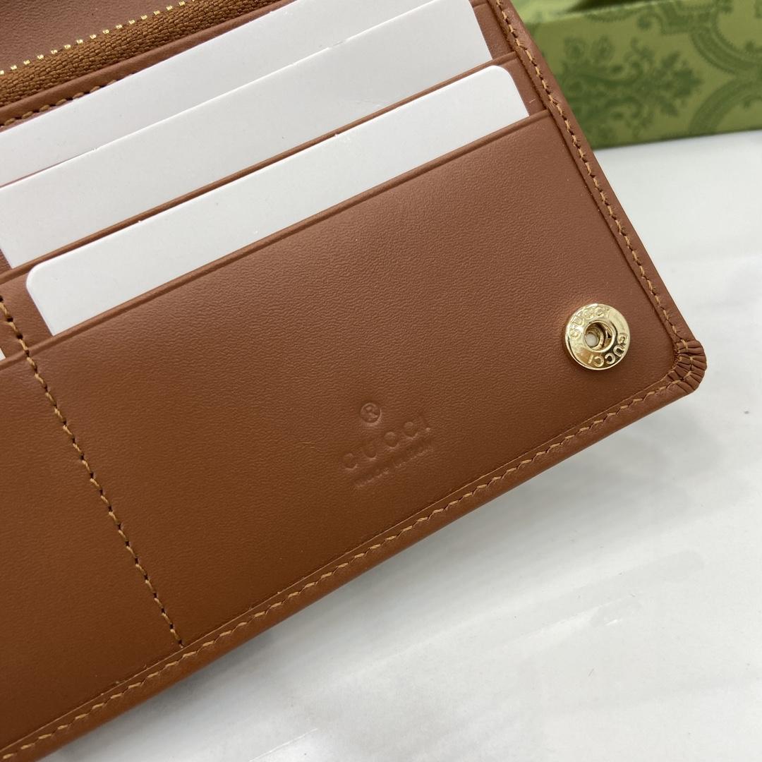 Gucci GG Emblem Continental Wallet - DopestKickz
