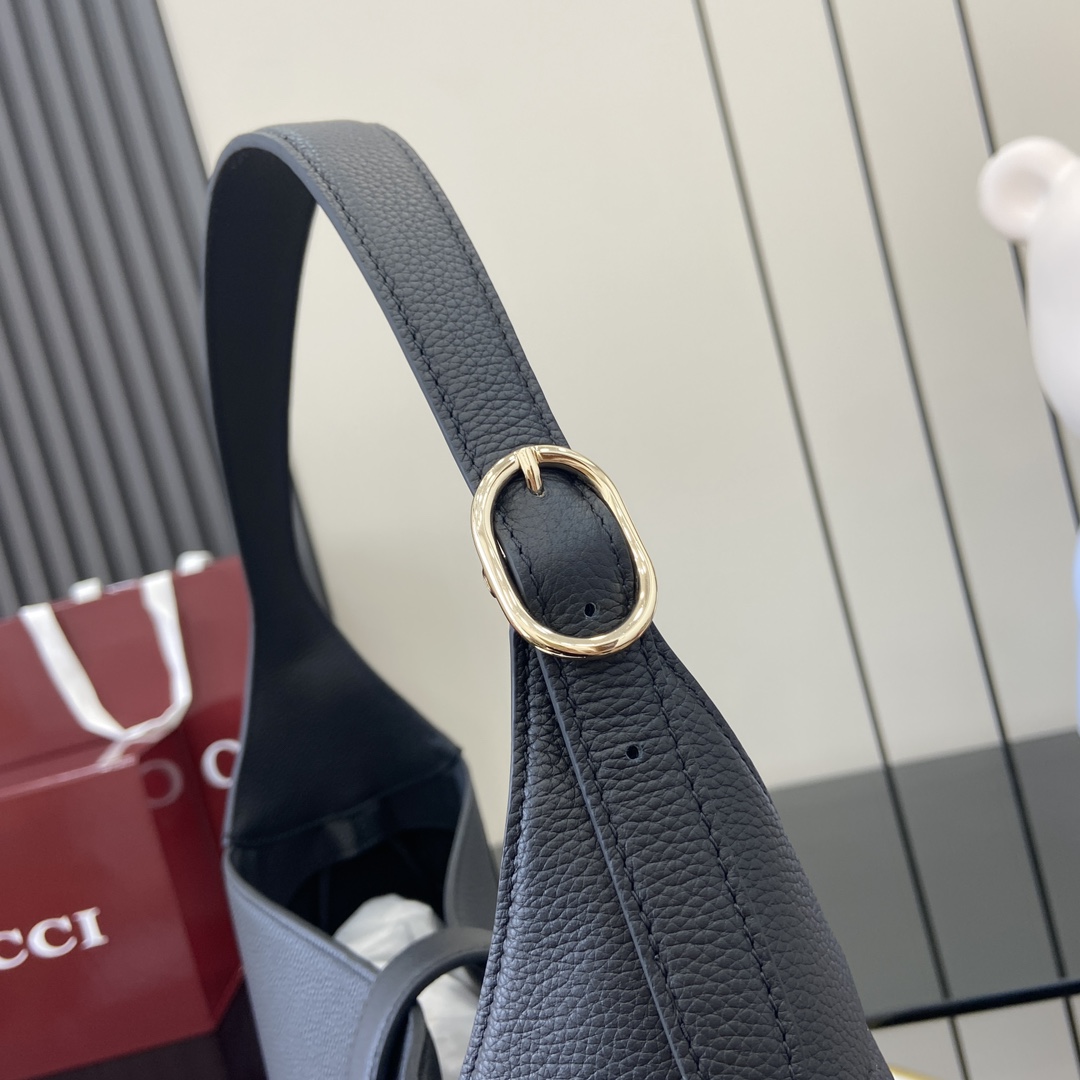 Gucci Jackie Large Shoulder Bag - DopestKickz