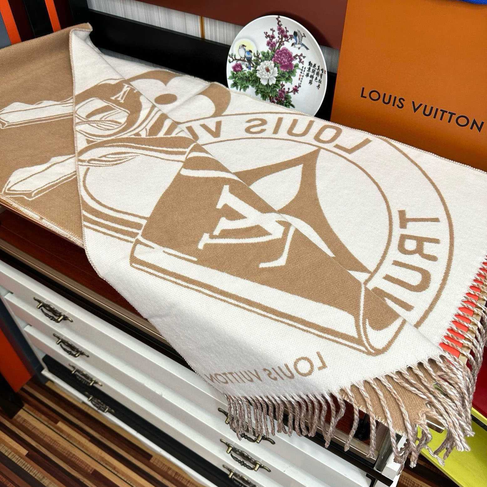 Louis Vuitton Lock And Keys Scarf  M90815 - DopestKickz