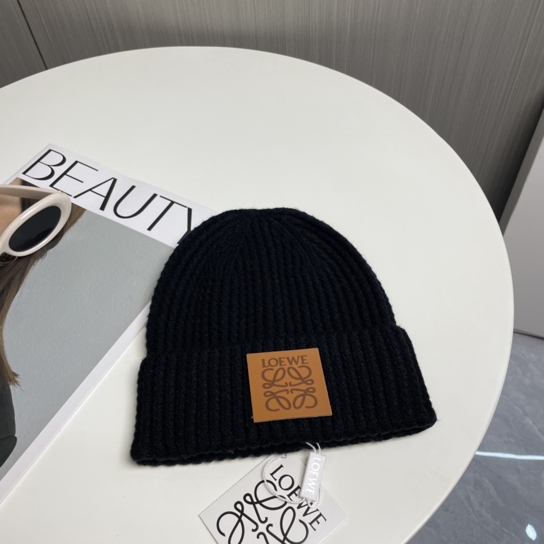Loewe Beanie - DopestKickz