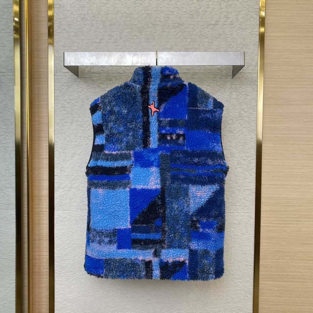 DIOR AND LEWIS HAMILTON Zipped Jacket with Removable Sleeves  - DopestKickz