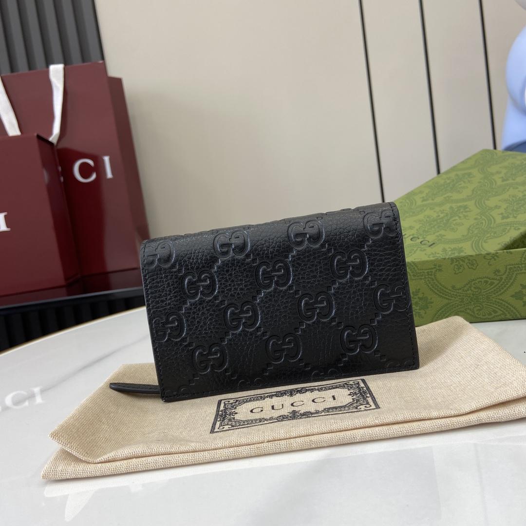 Gucci GG Emblem Zip Key Case - DopestKickz