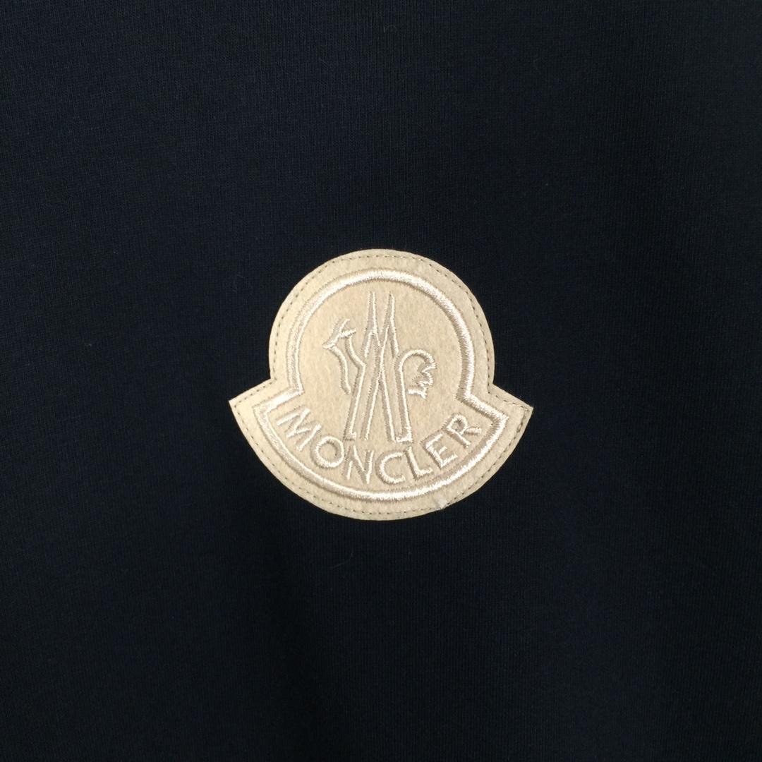 Moncler Reversible T-shirt - DopestKickz