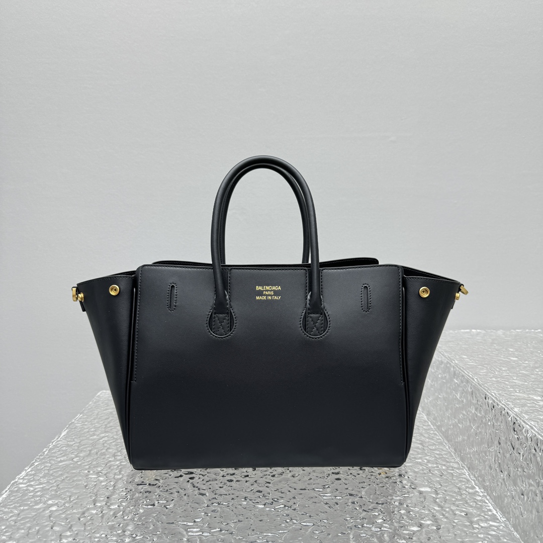 Balenciaga Bel Air Small Carry All Bag in black - DopestKickz