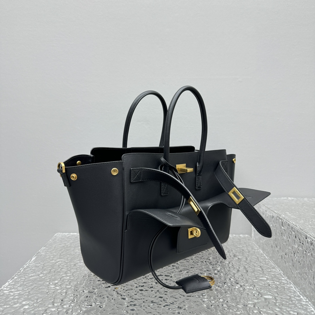 Balenciaga Bel Air Small Carry All Bag in black - DopestKickz