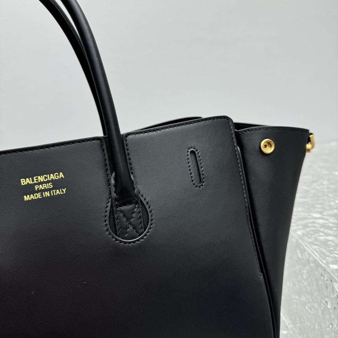 Balenciaga Bel Air Small Carry All Bag in black - DopestKickz