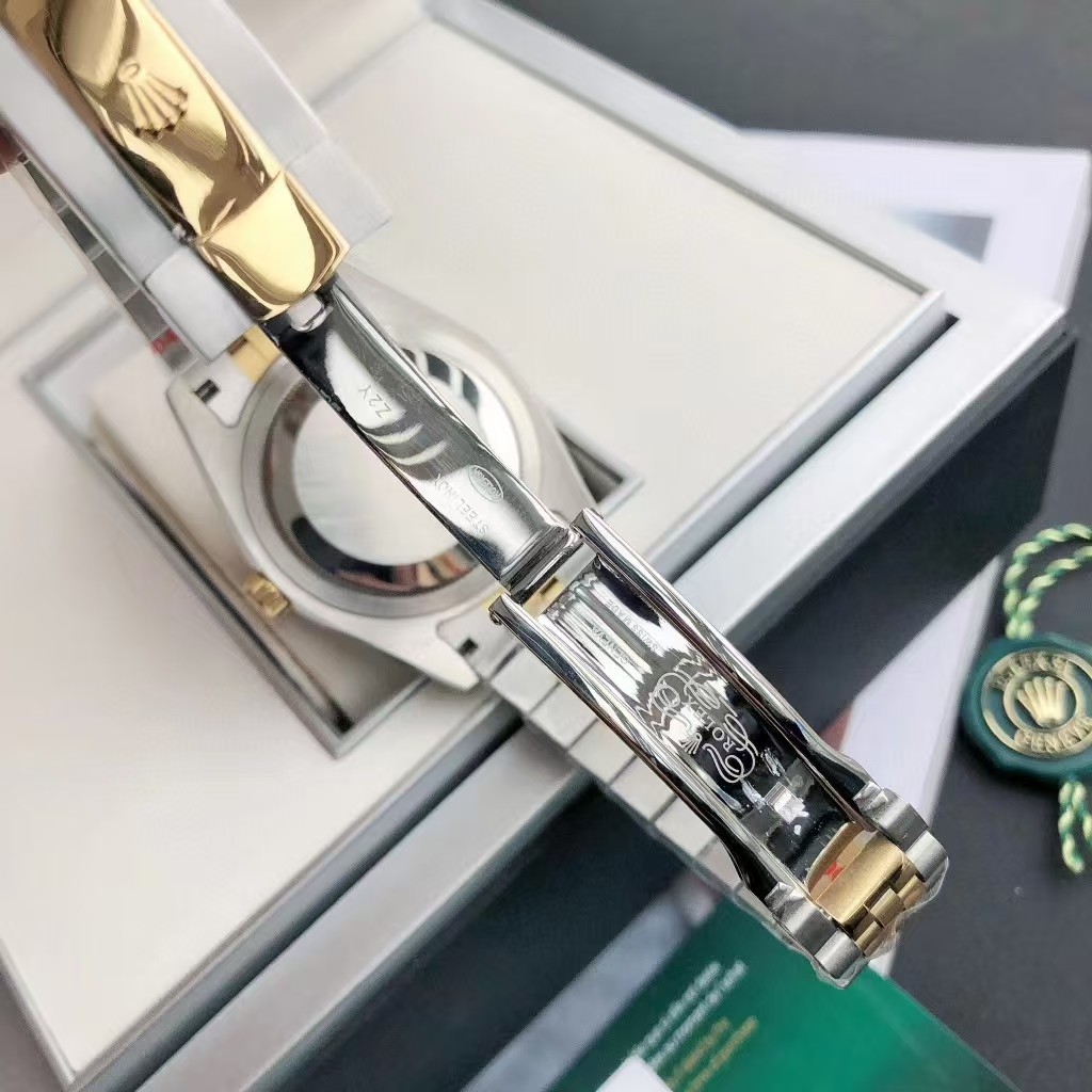 Rolex Watch    41mm - DopestKickz