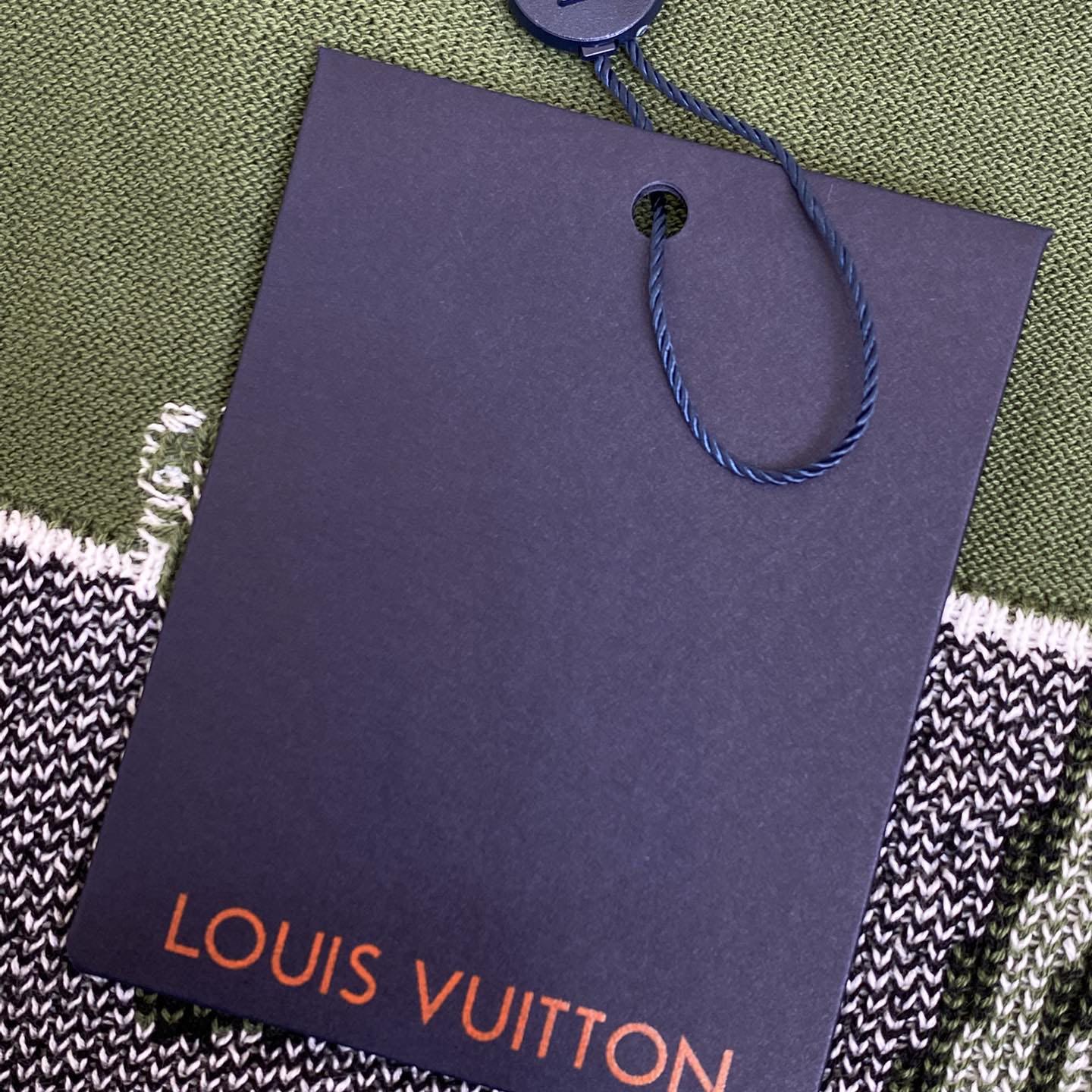 Louis Vuitton Short-Sleeved Cotton Crewneck  1AGJS2 - DopestKickz