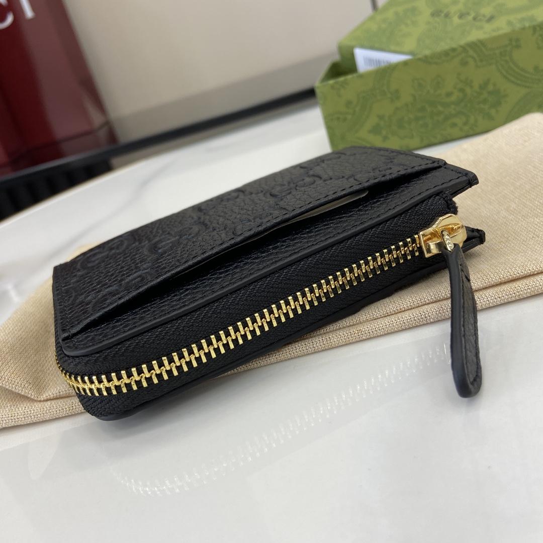 Gucci GG Emblem Zip Card Case  - DopestKickz