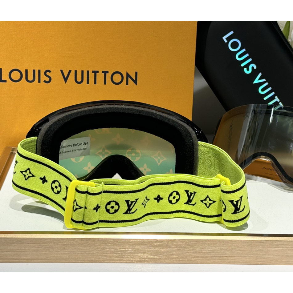 Louis Vuitton LV Snow Mask     - DopestKickz