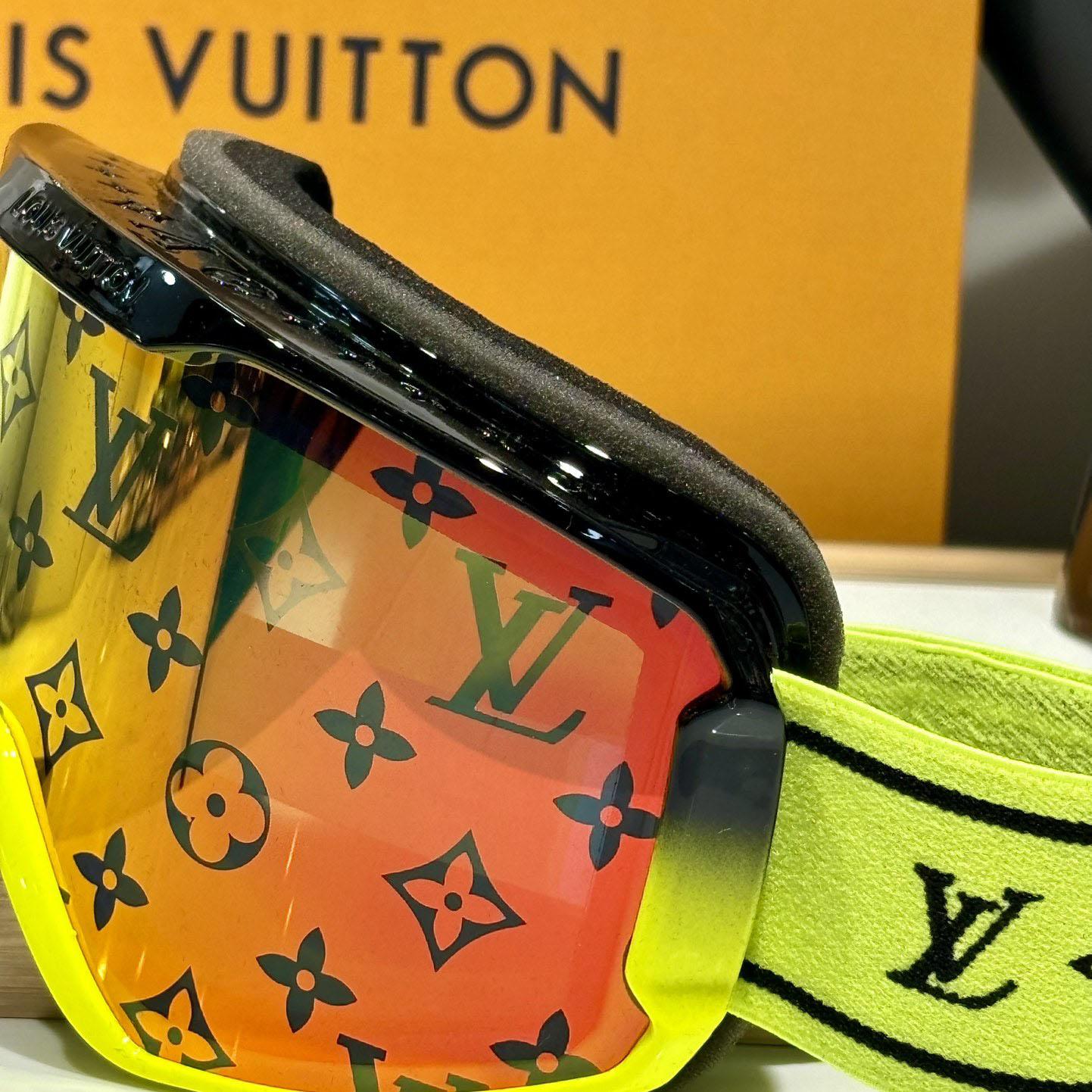 Louis Vuitton LV Snow Mask     - DopestKickz