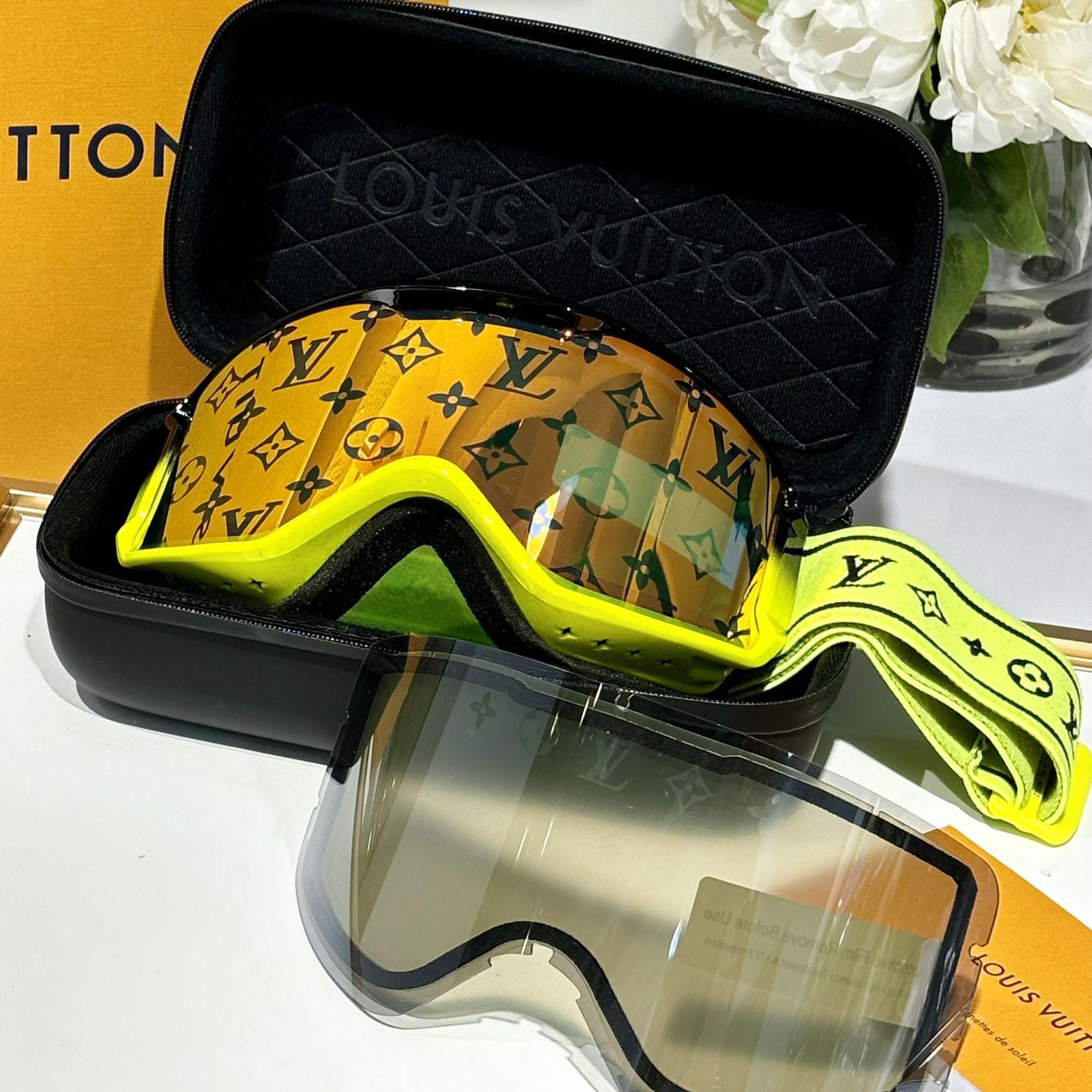 Louis Vuitton LV Snow Mask     - DopestKickz