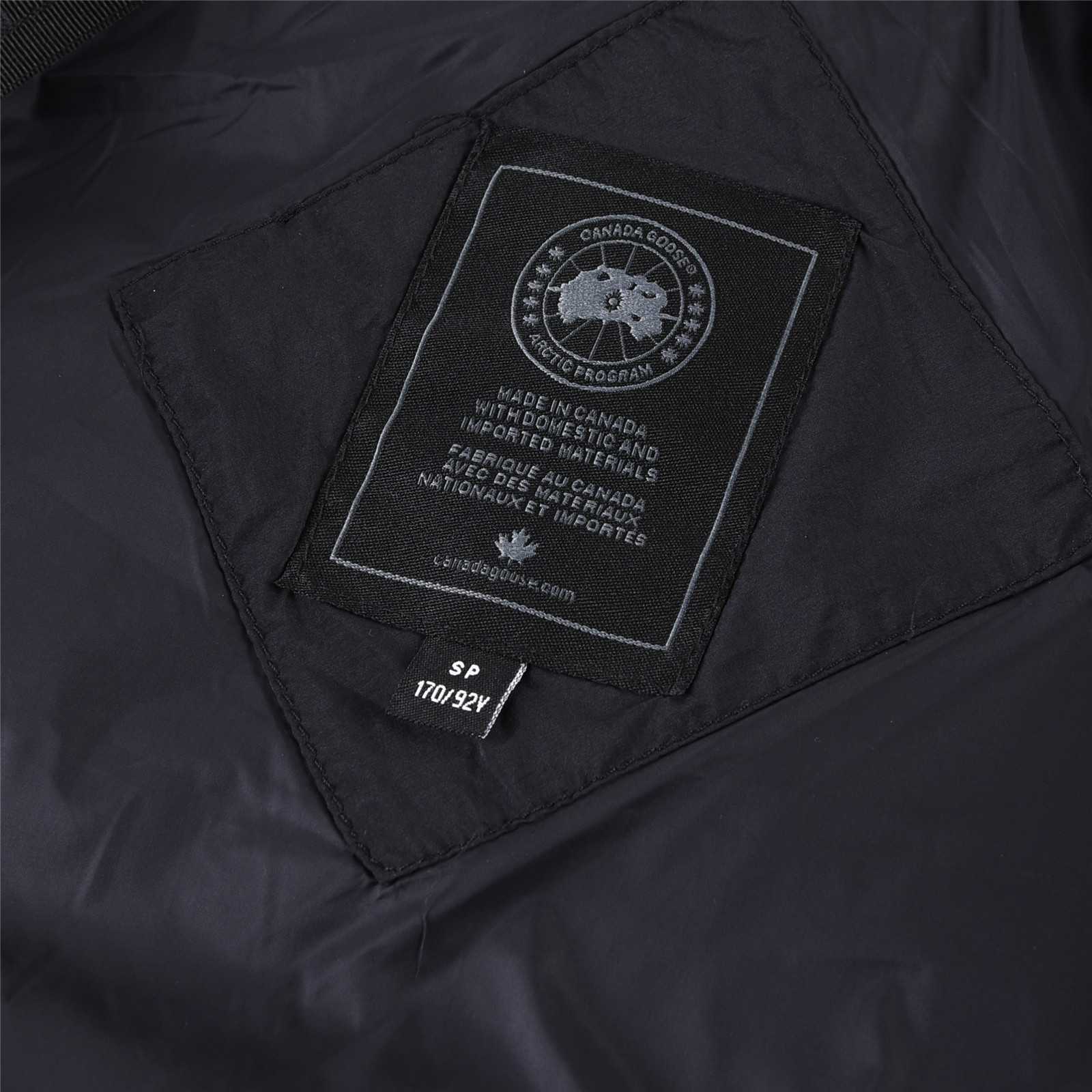 Canada Goose Hooded Down Parka - DopestKickz