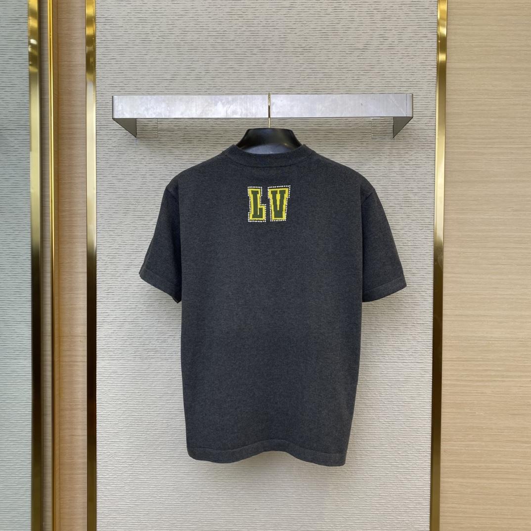 Louis Vuitton Embellished Short-Sleeved Cotton Crewneck  1AGJSA - DopestKickz