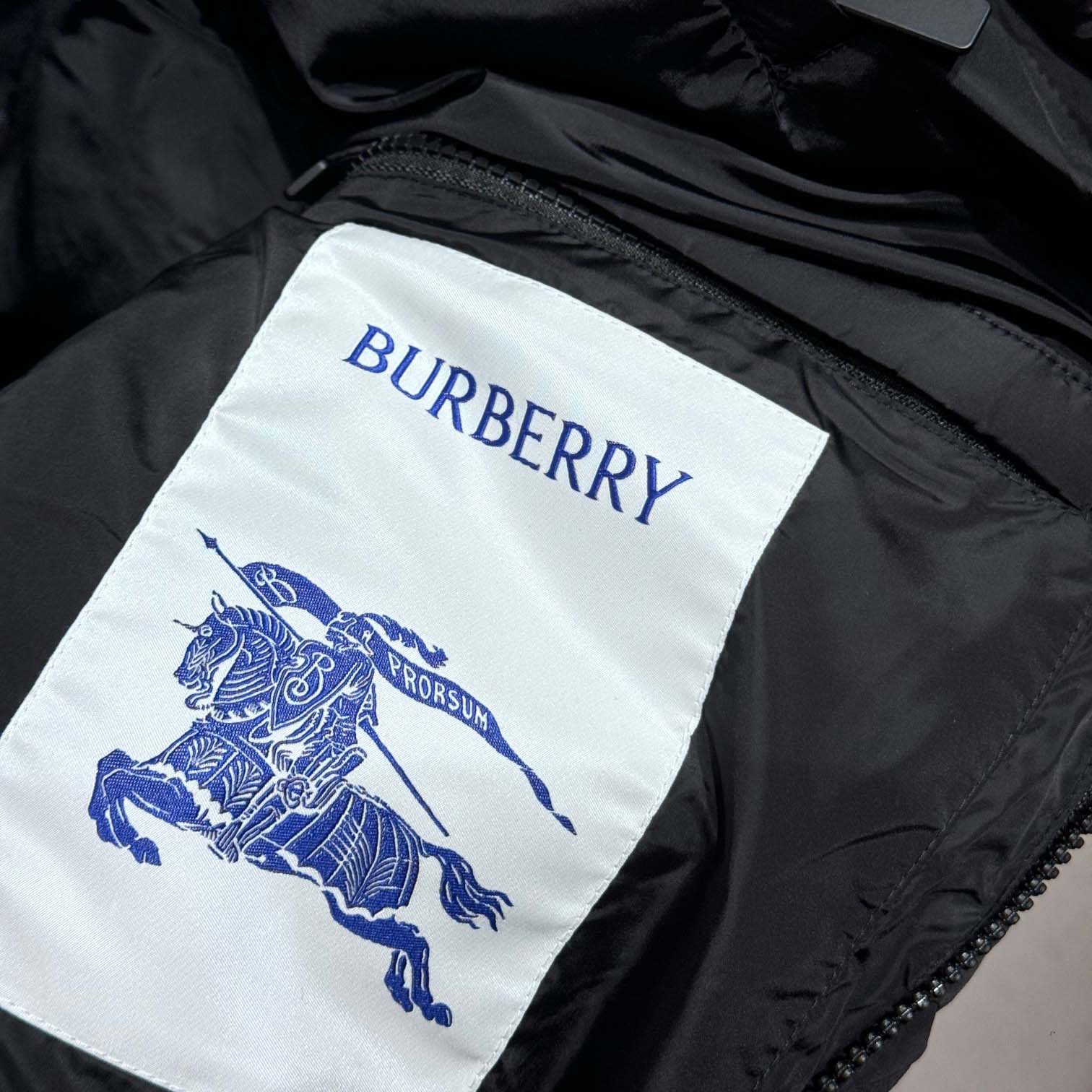 Burberry Detachable Sleeve Nylon Bideford Puffer Jacket - DopestKickz