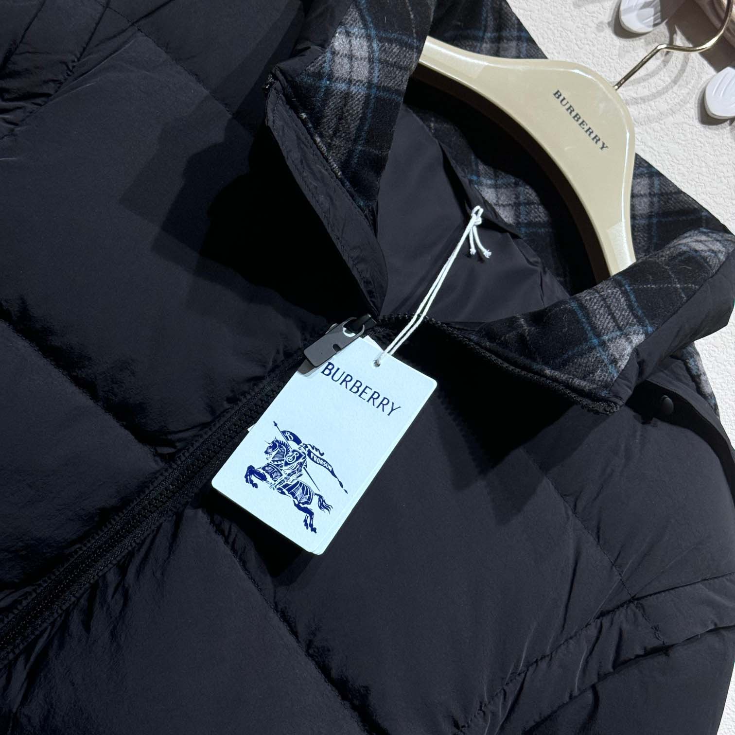 Burberry Detachable Sleeve Nylon Bideford Puffer Jacket - DopestKickz