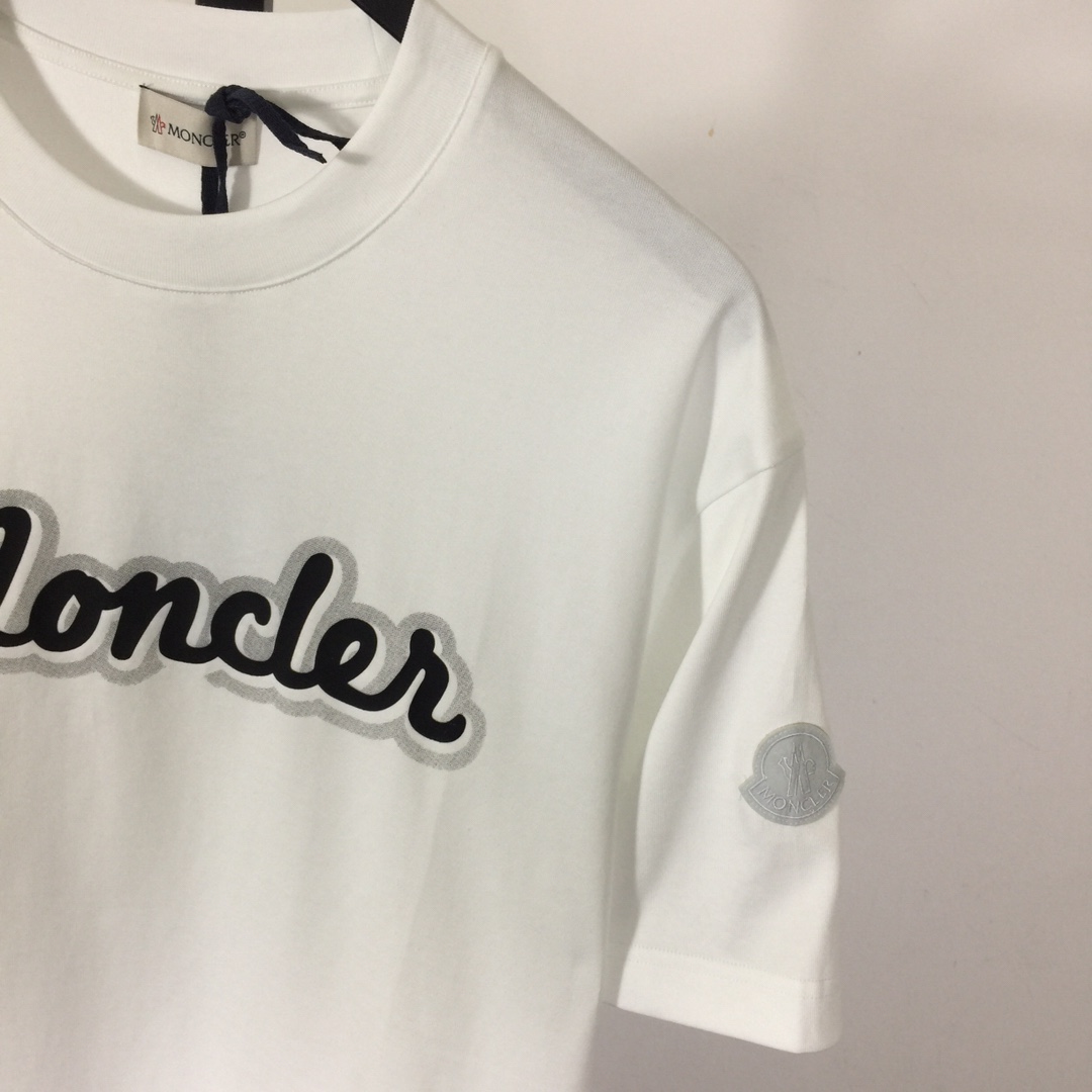 Moncler Logo T-Shirt - DopestKickz