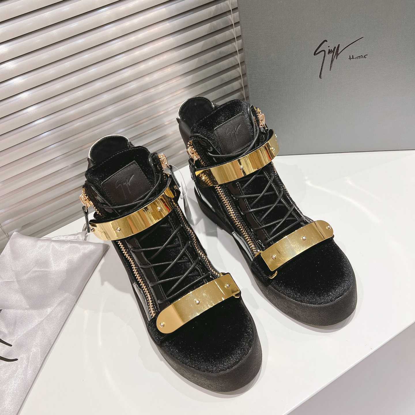 Giuseppe Zanotti Sneakers - DopestKickz