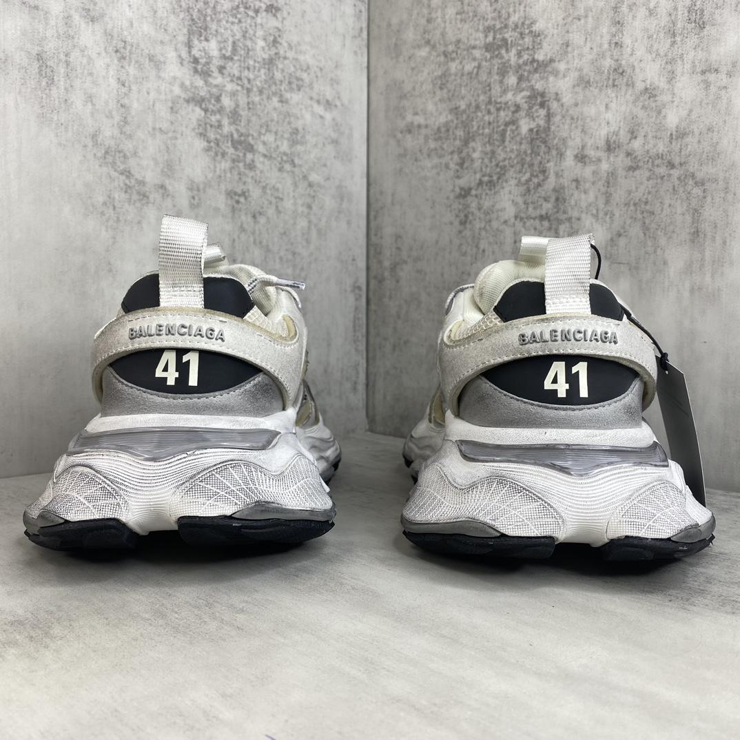 Balenciaga Cargo Sneaker - DopestKickz