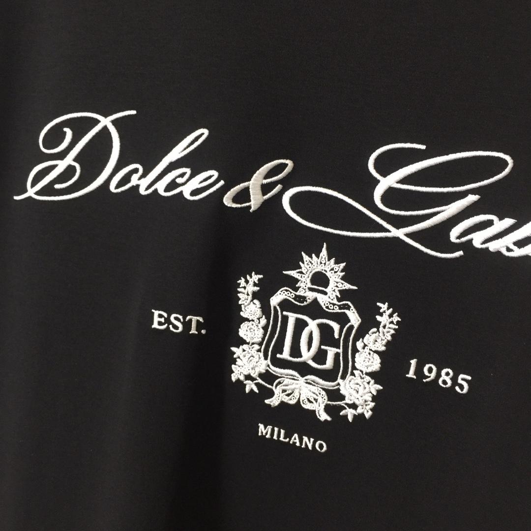 Dolce & Gabbana Logo T-Shirt - DopestKickz