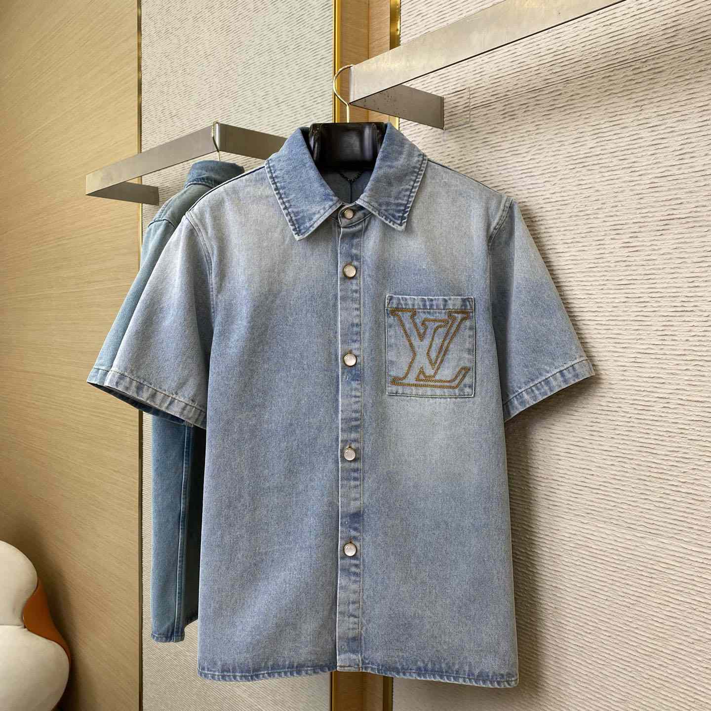 Louis Vuitton Short-Sleeved Denim Shirt  1AGJOP - DopestKickz