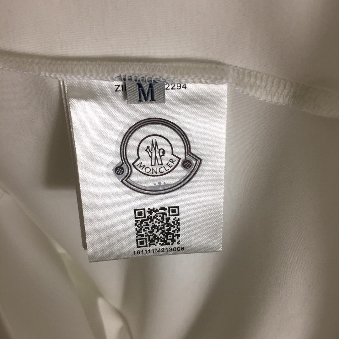 Moncler Logo T-Shirt - DopestKickz