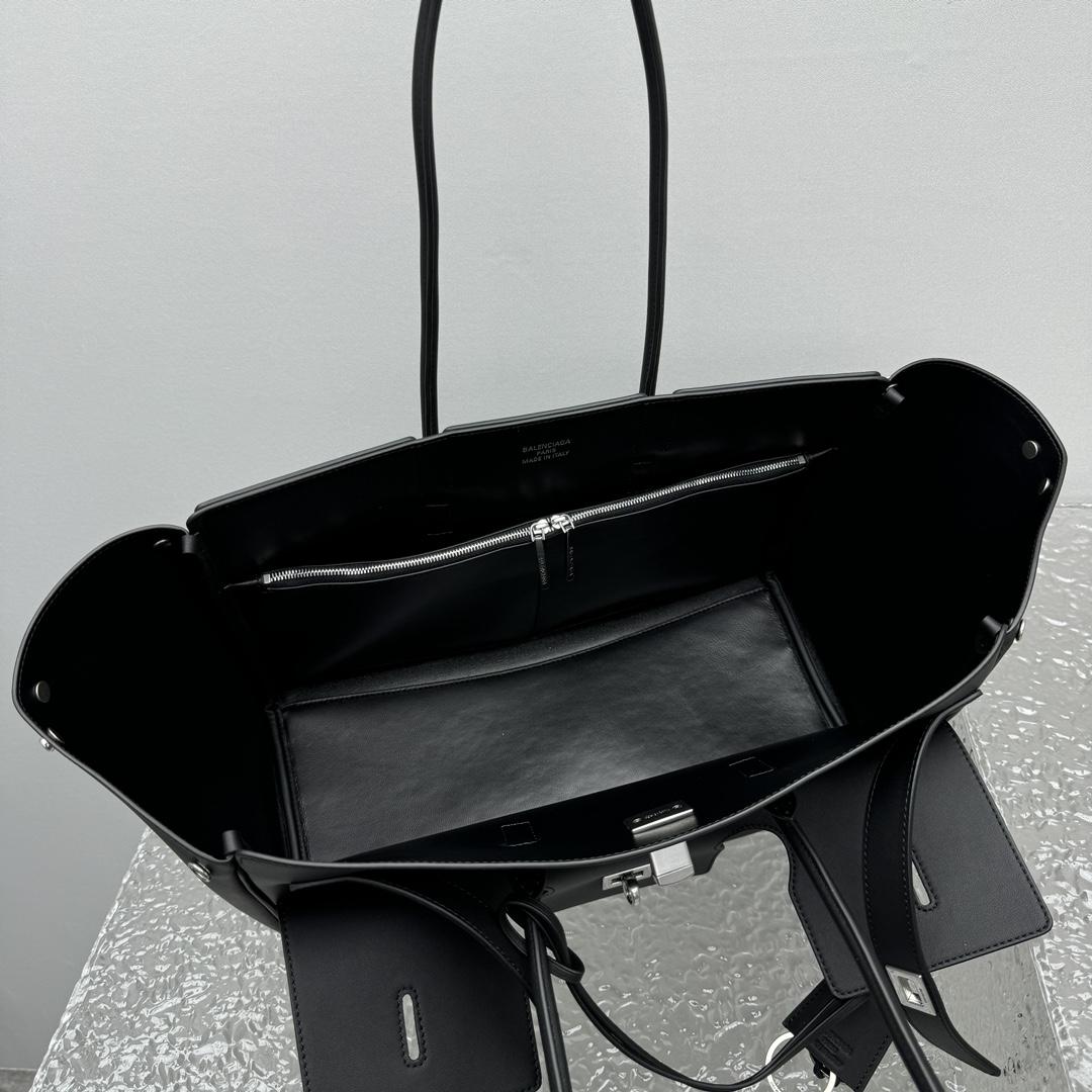 Balenciaga Bel Air Medium Carry All Bag In Black  - DopestKickz