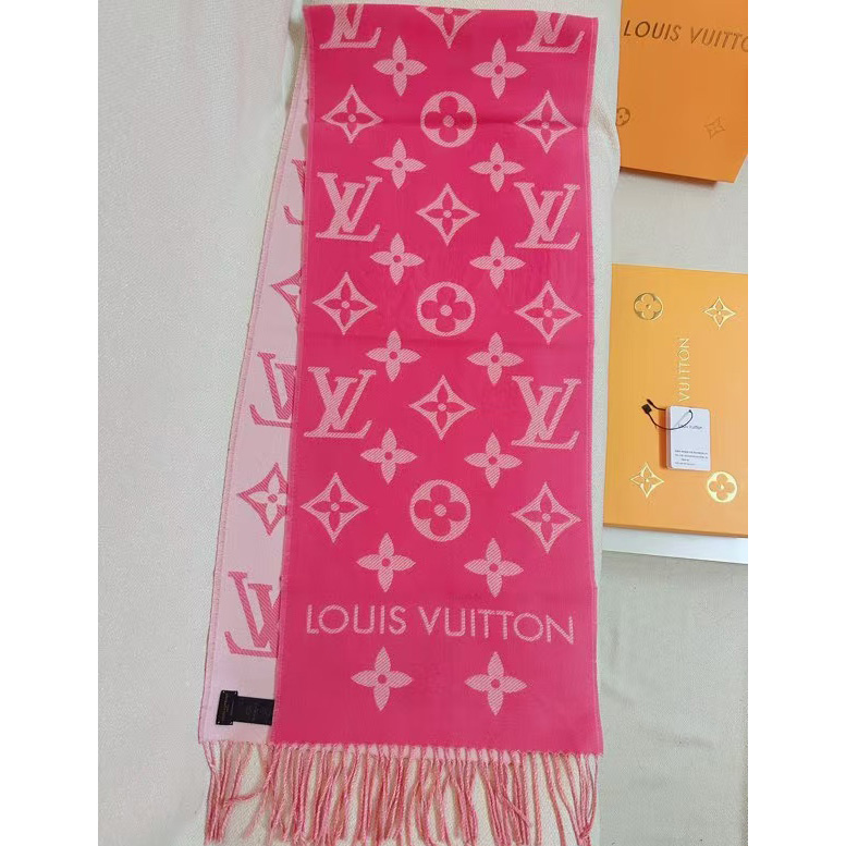 Louis Vuitton Scarf   - DopestKickz