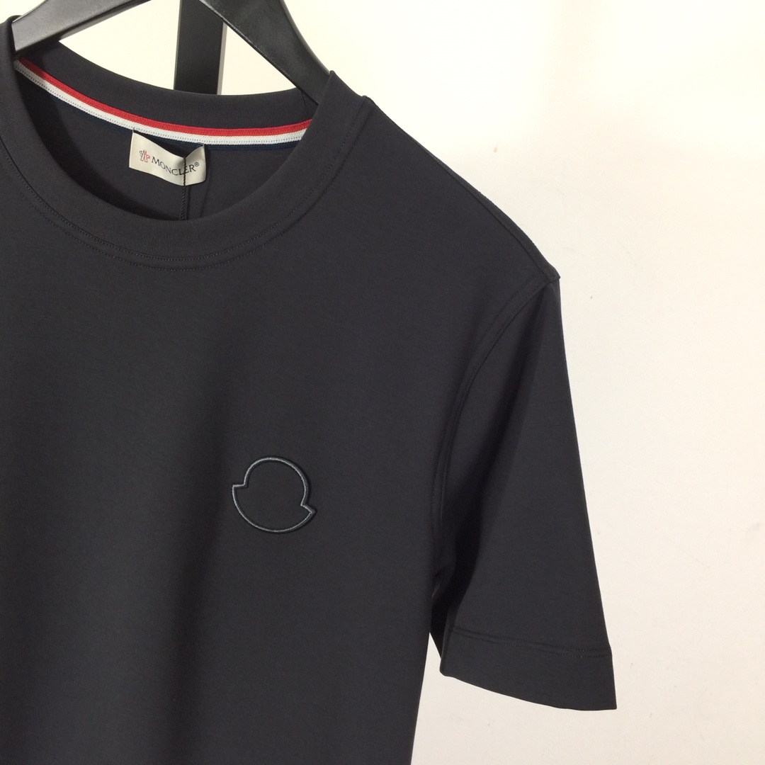 Moncler Logo T-Shirt - DopestKickz