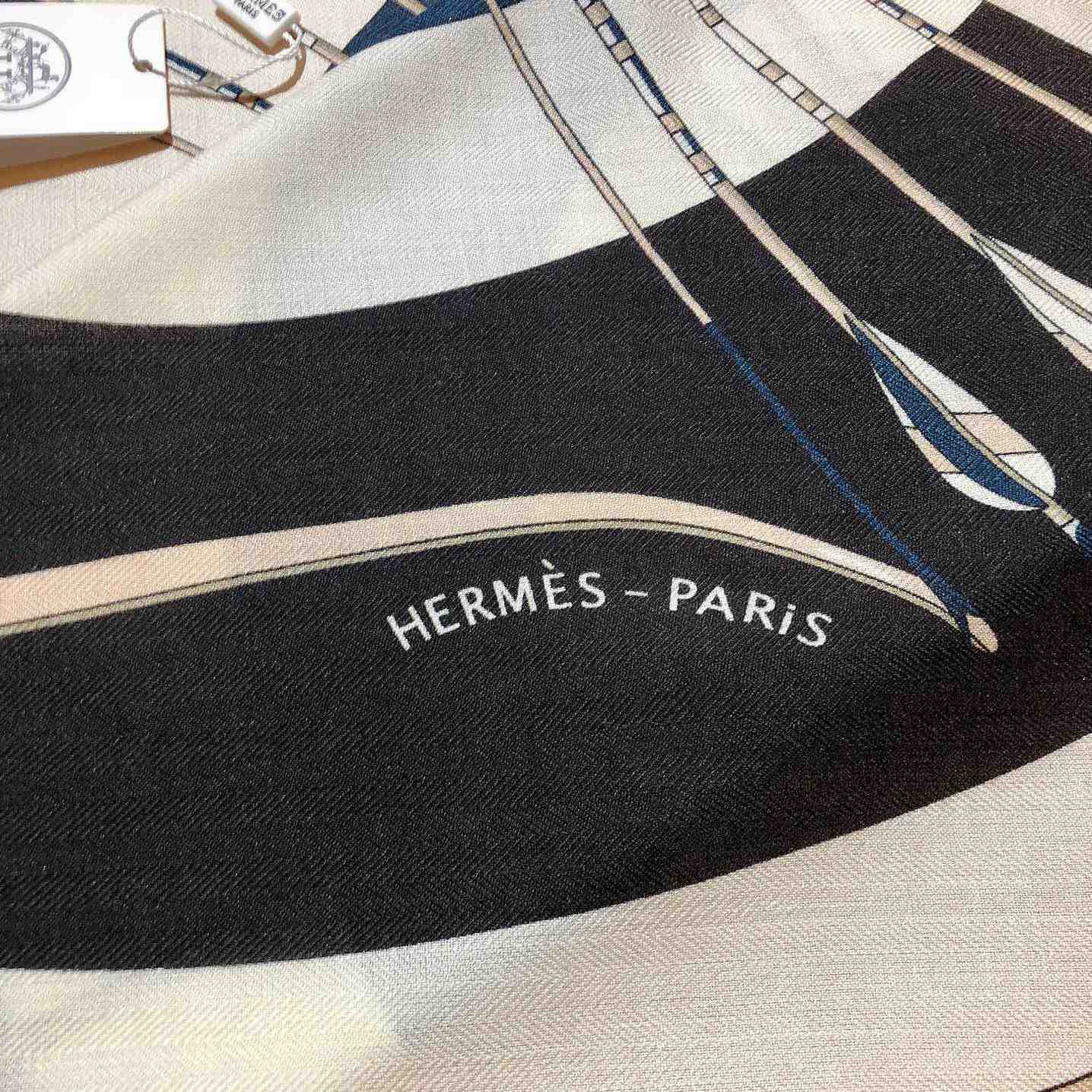 Hermes Giant Triangle - DopestKickz