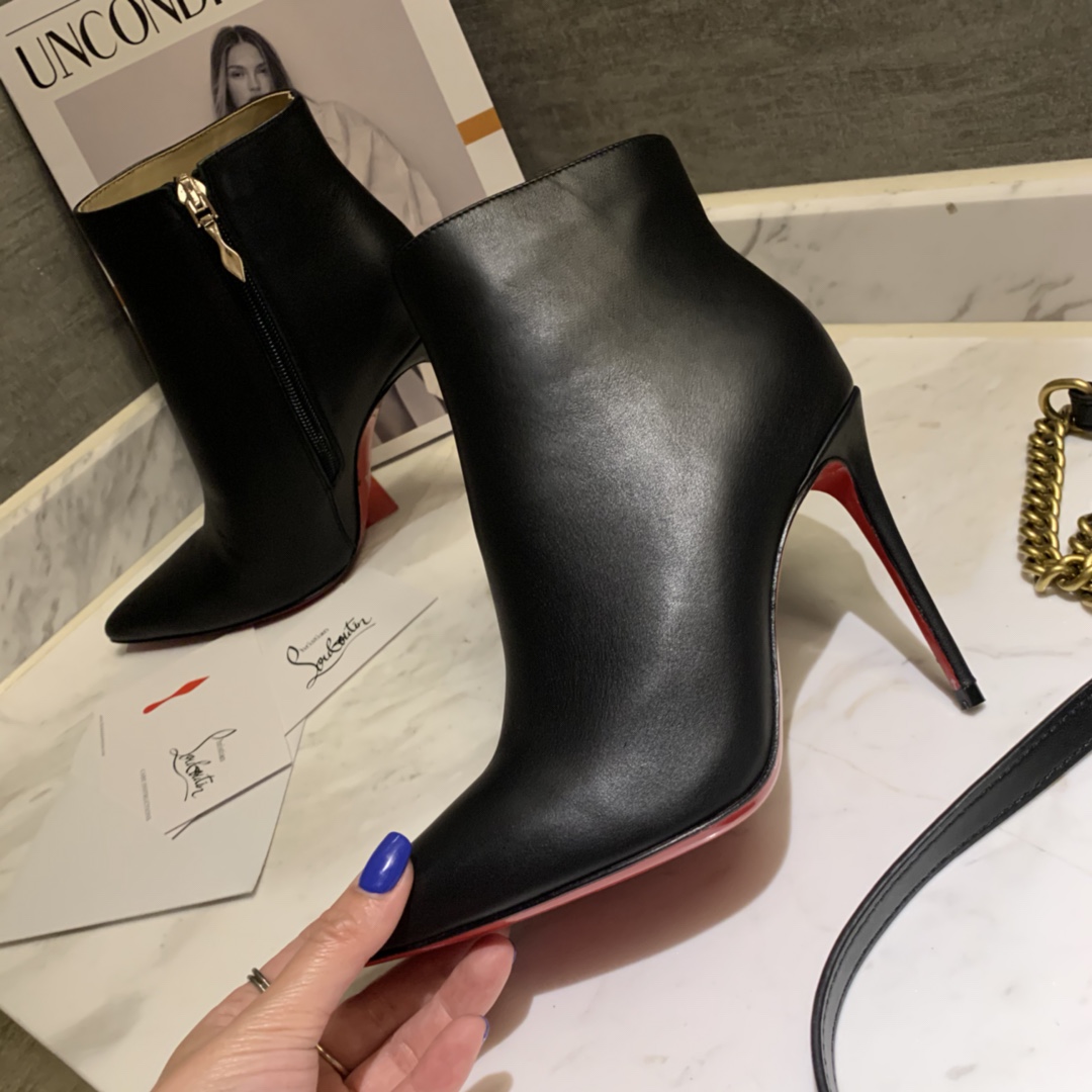 Christian Louboutin Sporty Kate Booty 100mm - DopestKickz