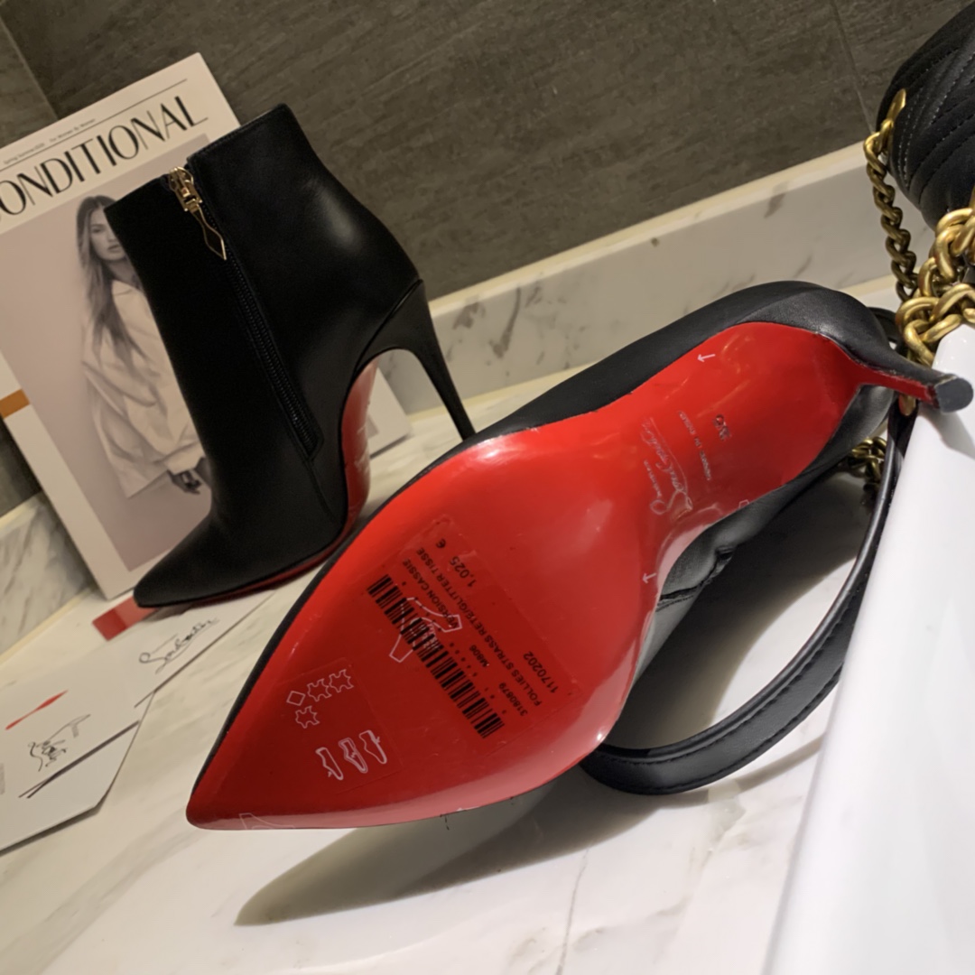 Christian Louboutin Sporty Kate Booty 100mm - DopestKickz