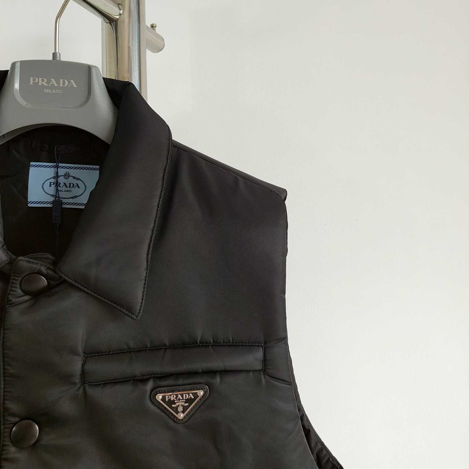 Prada Puffer Vest - DopestKickz