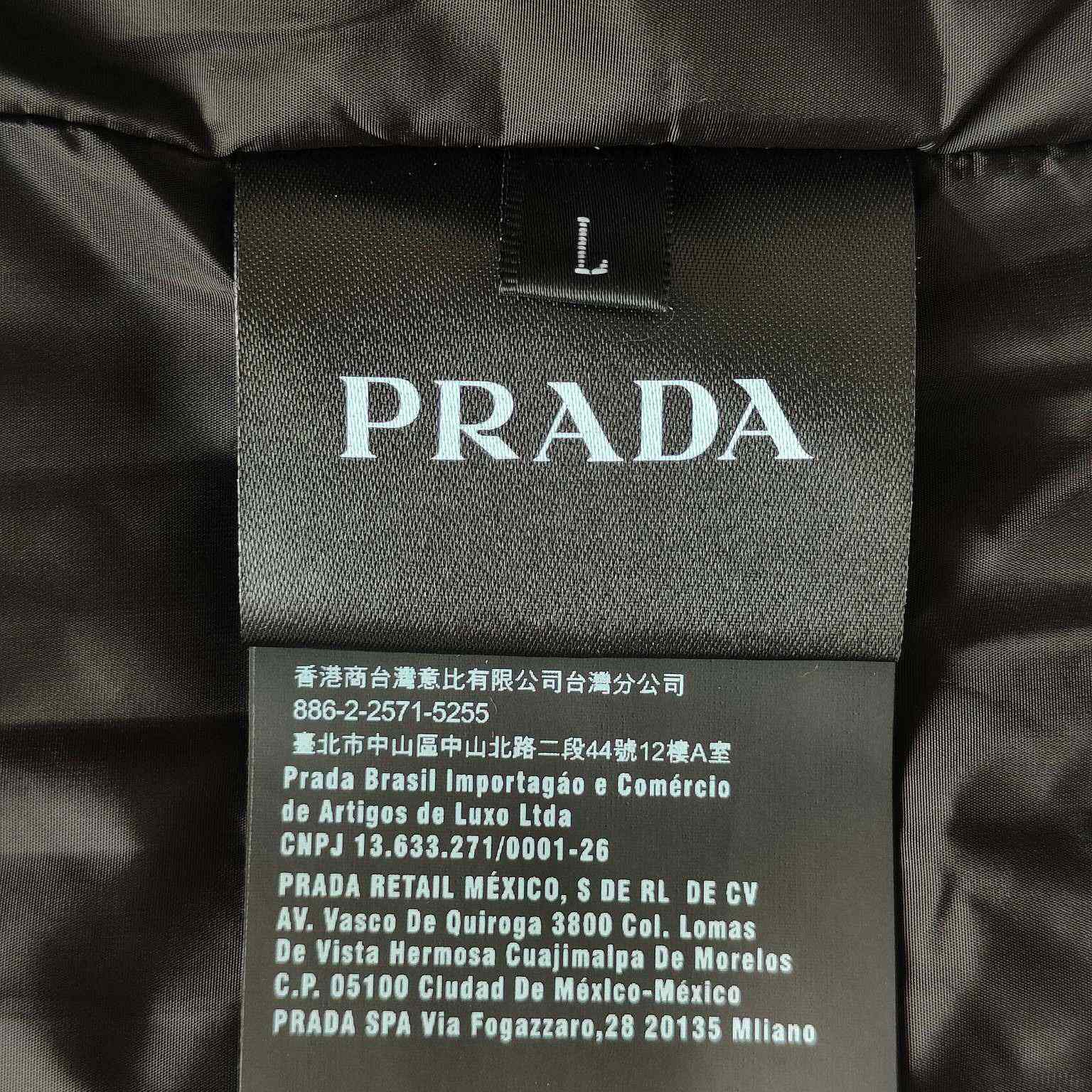 Prada Puffer Vest - DopestKickz