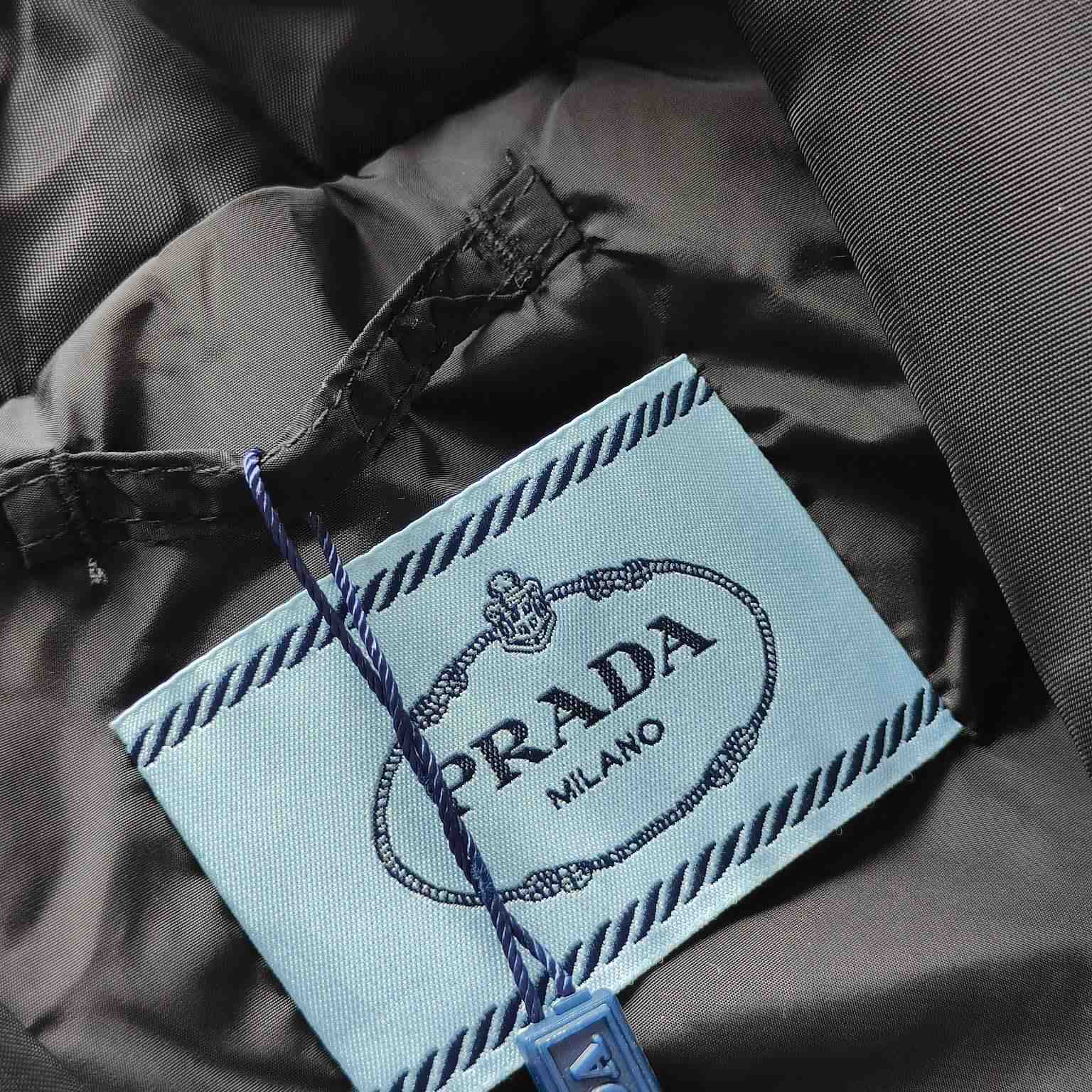Prada Puffer Vest - DopestKickz