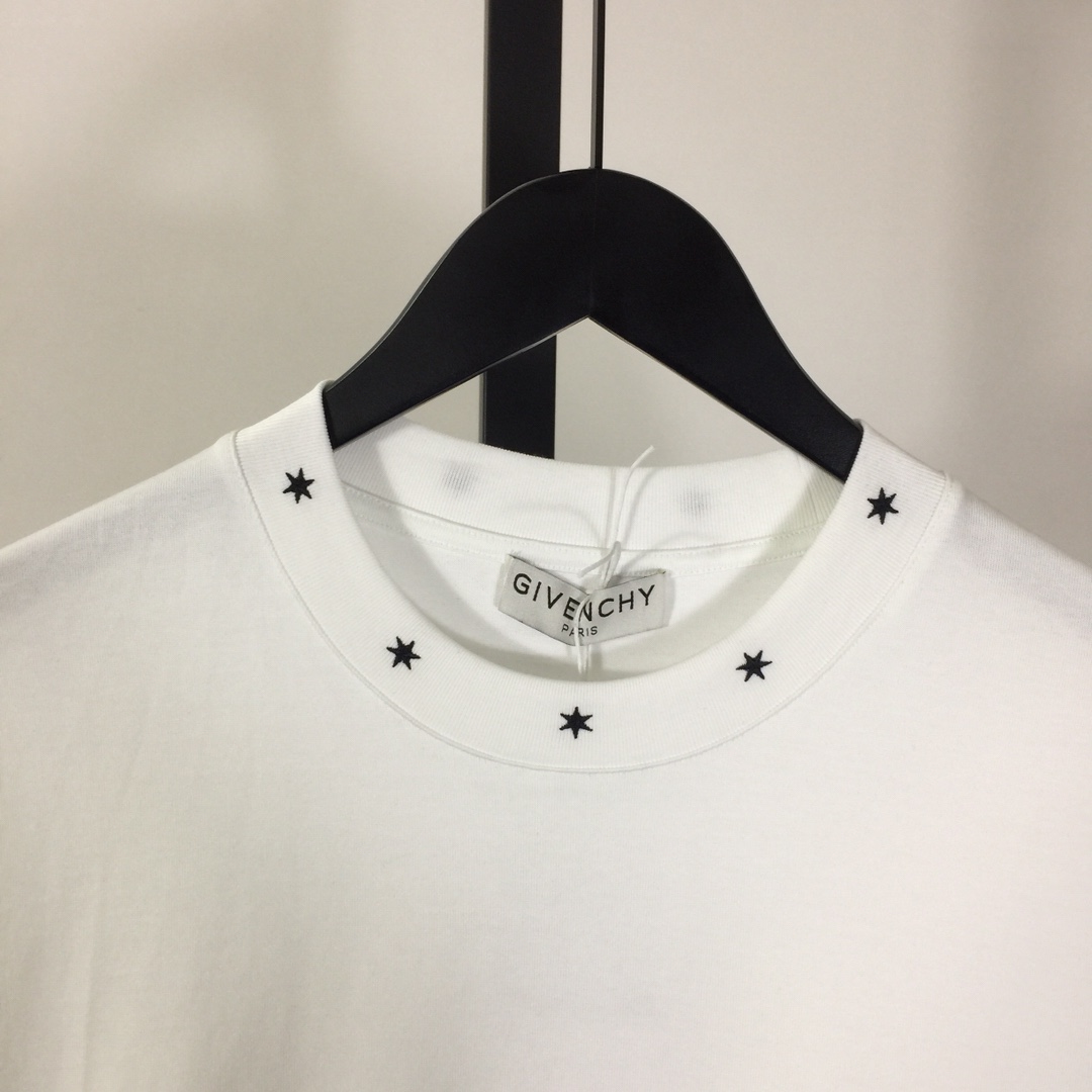 Givenchy Cotton T-shirt - DopestKickz