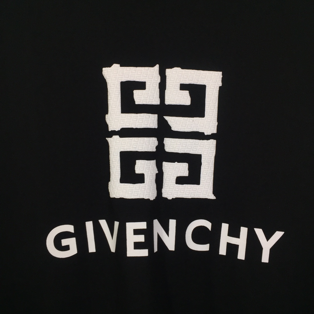 Givenchy Short-sleeved T-shirt In Cotton - DopestKickz