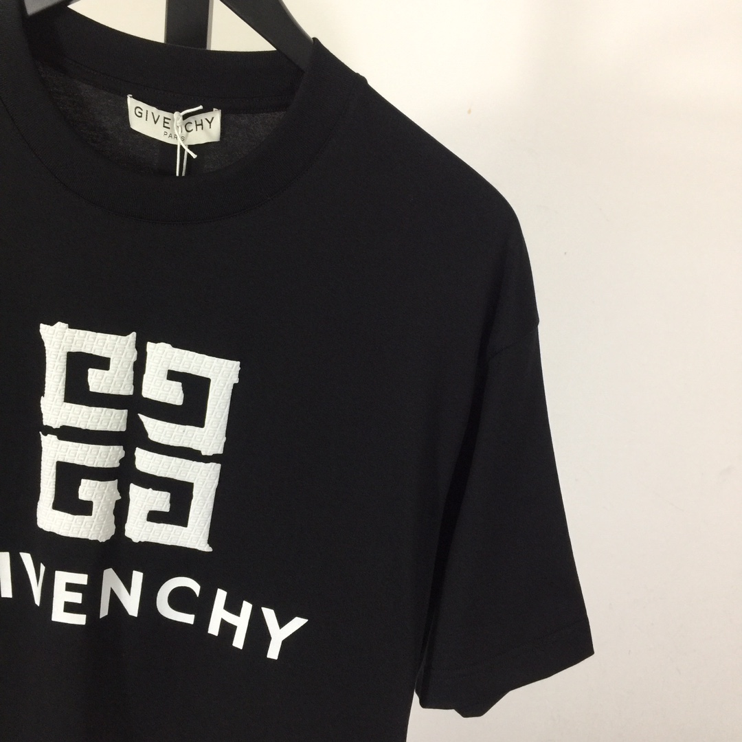 Givenchy Short-sleeved T-shirt In Cotton - DopestKickz