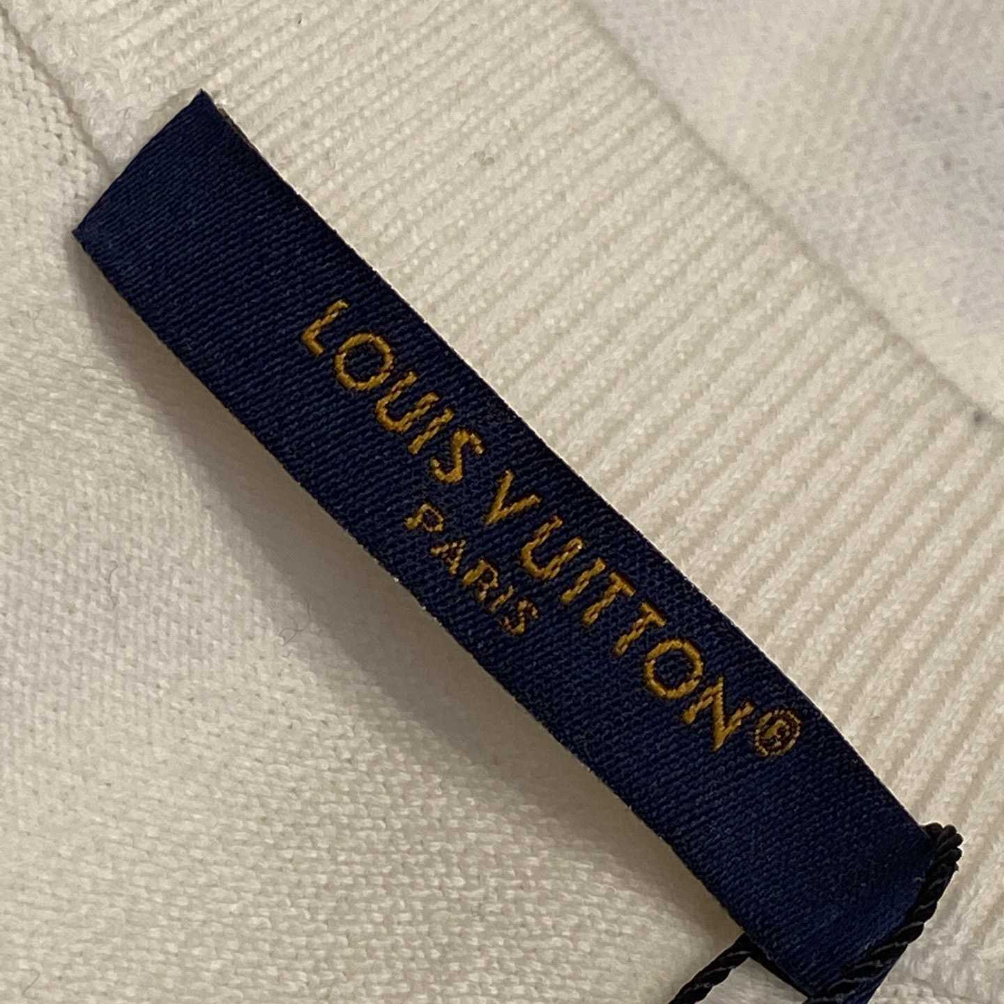 Louis Vuitton Monogram Gradient Embellished Short-Sleeved Crewneck  1AGTLD - DopestKickz