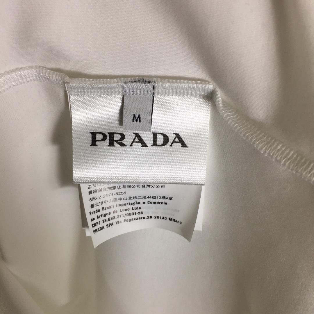Prada Logo T-Shirt - DopestKickz
