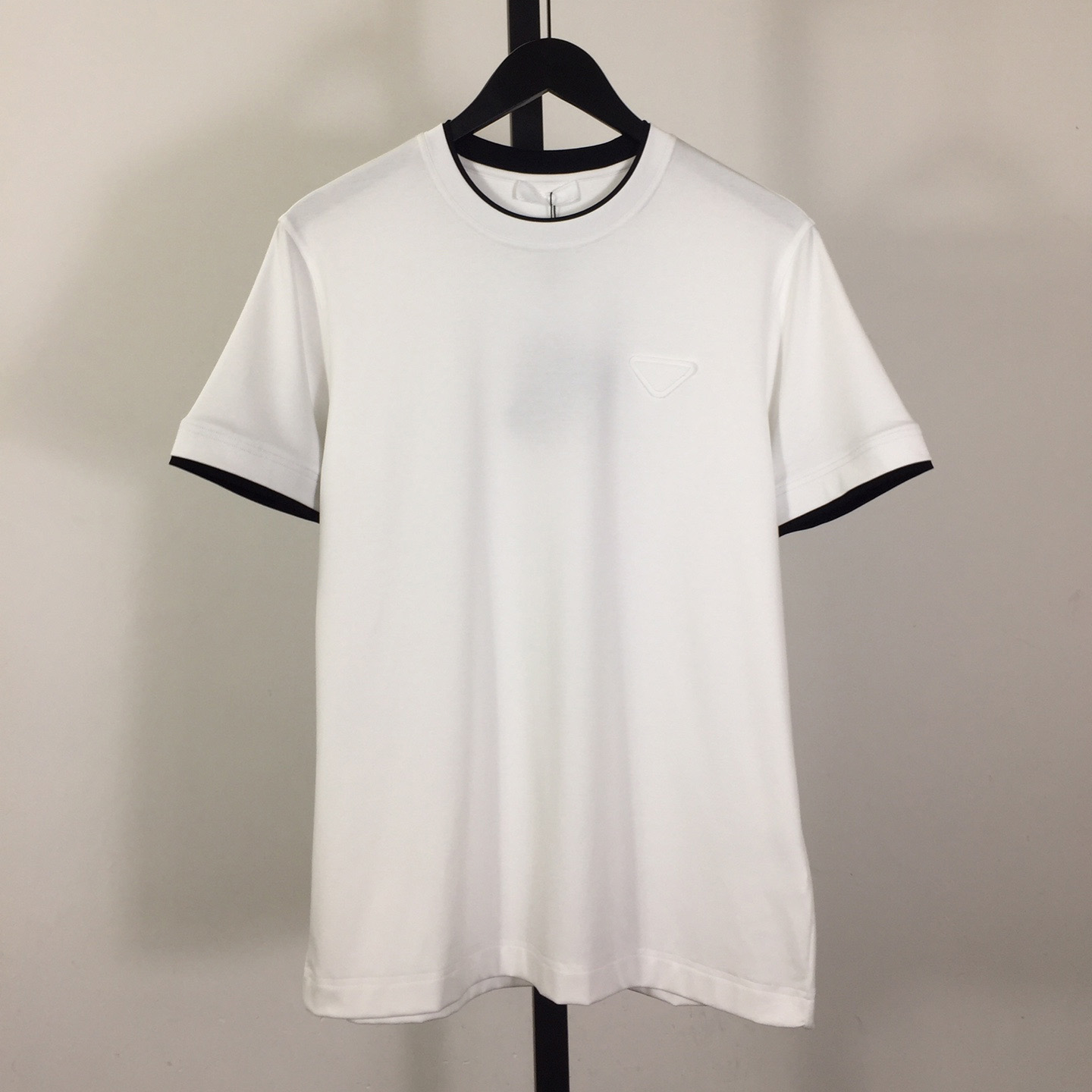 Prada Logo T-Shirt - DopestKickz