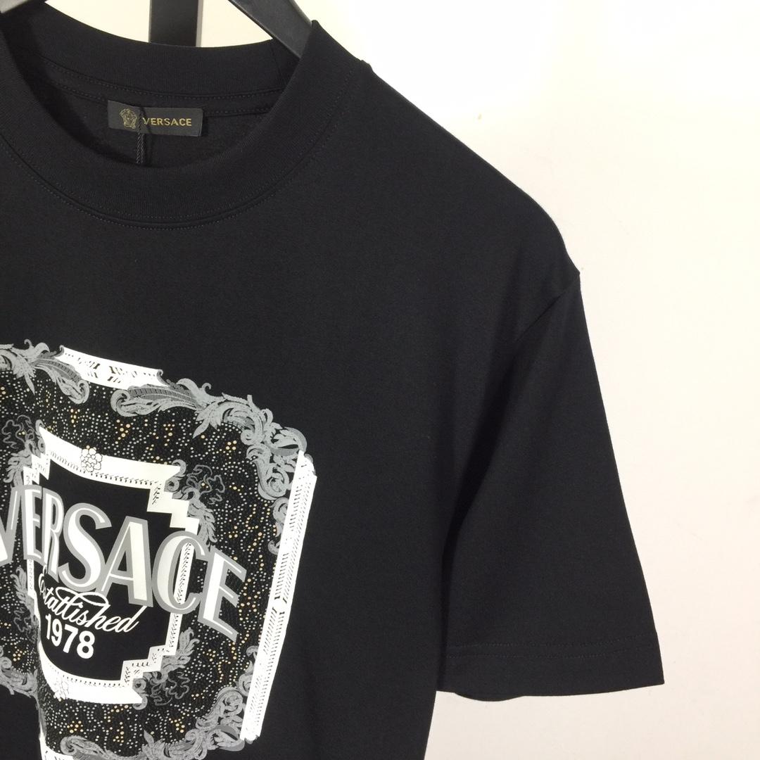 Versace Cotton T-shirt - DopestKickz